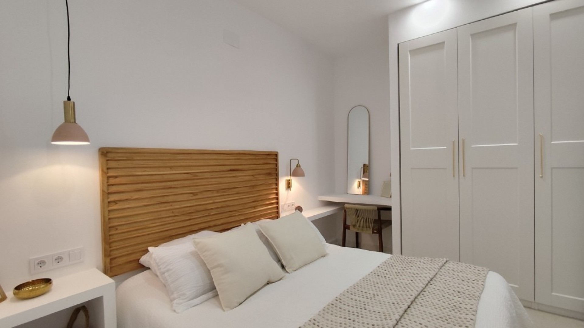 Resale - Stadthaus -
La Siesta