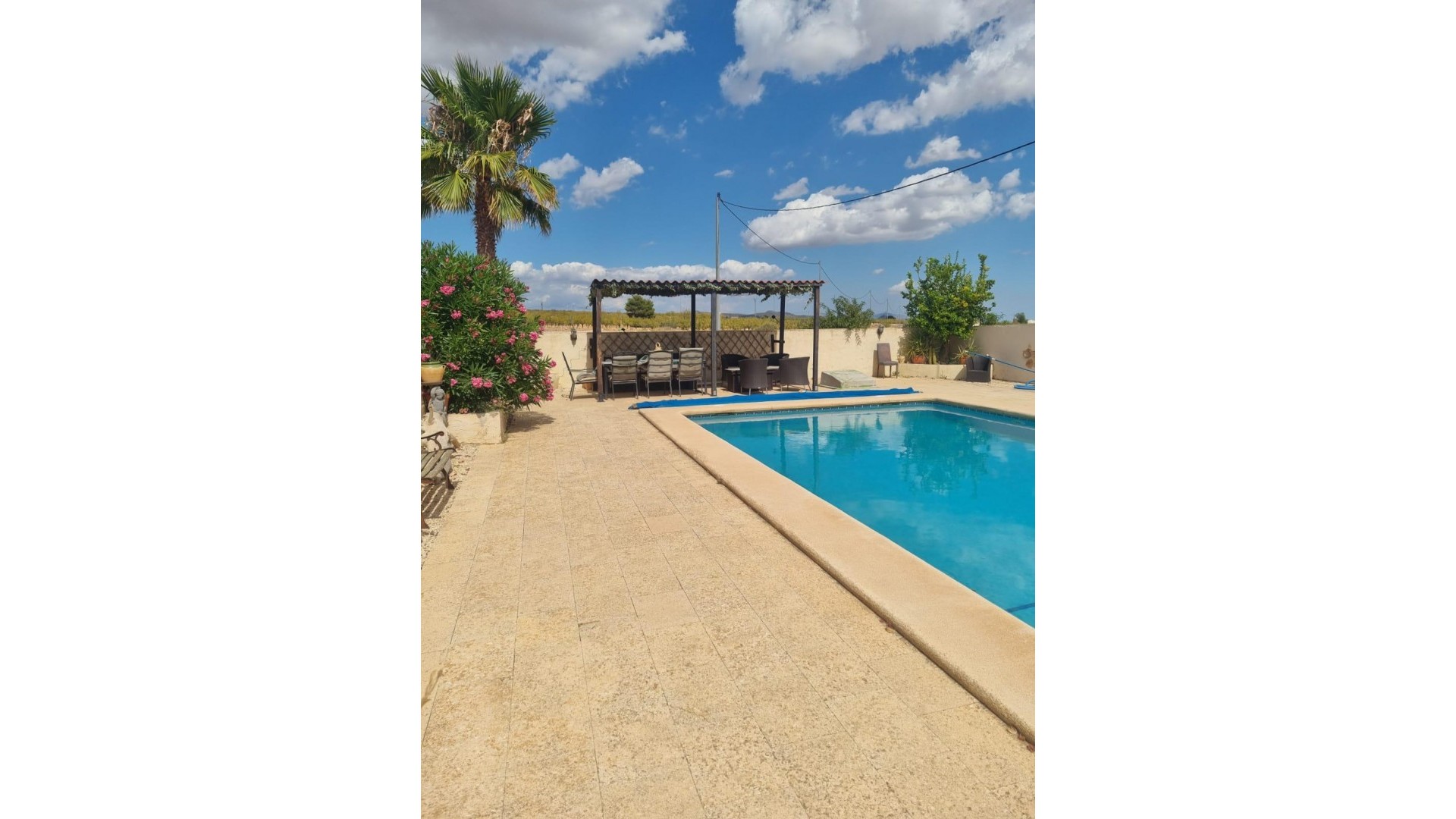 Resale - Stadthaus -
Lel - Lel Alicante