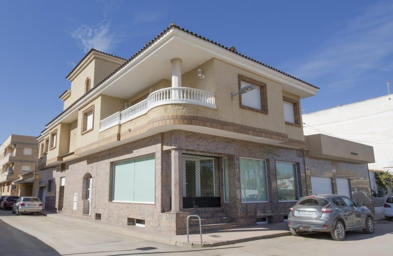 Resale - Stadthaus -
Los Alcazares - Center