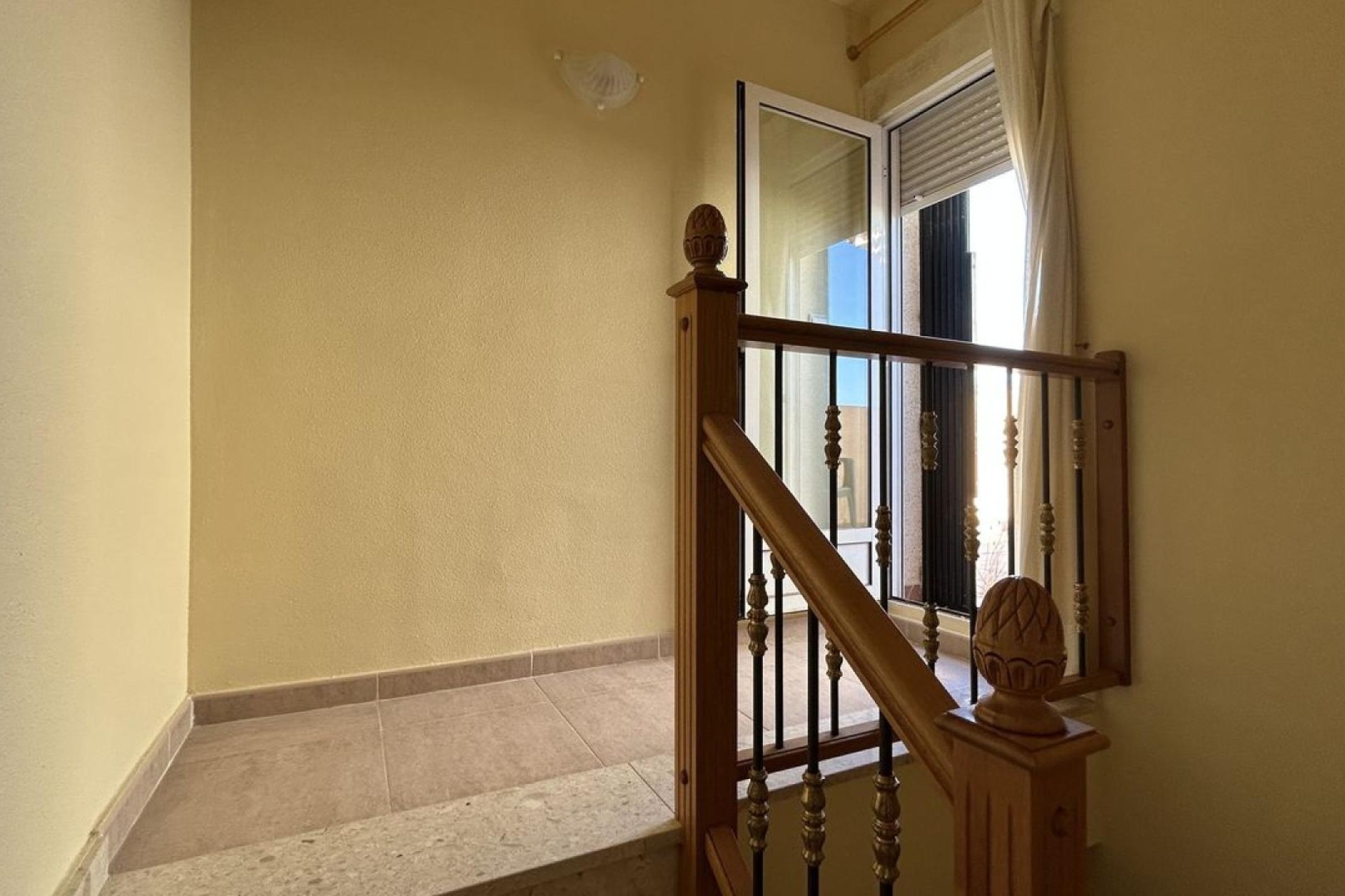 Resale - Stadthaus -
Los Altos - Costa Blanca