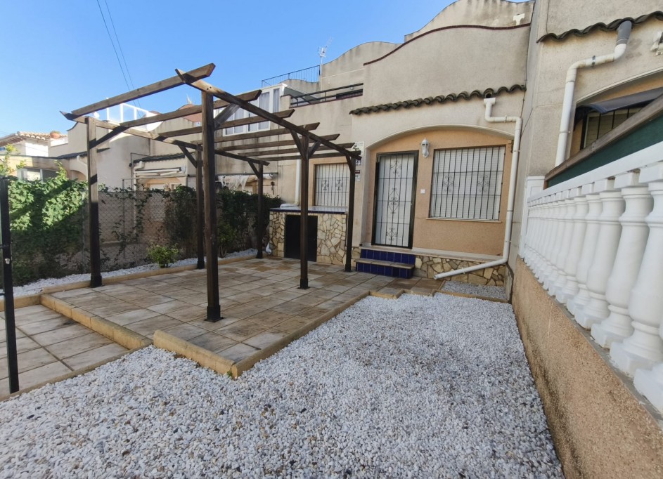 Resale - Stadthaus -
Los Balcones - Los Altos del Edén - Lago Jardin