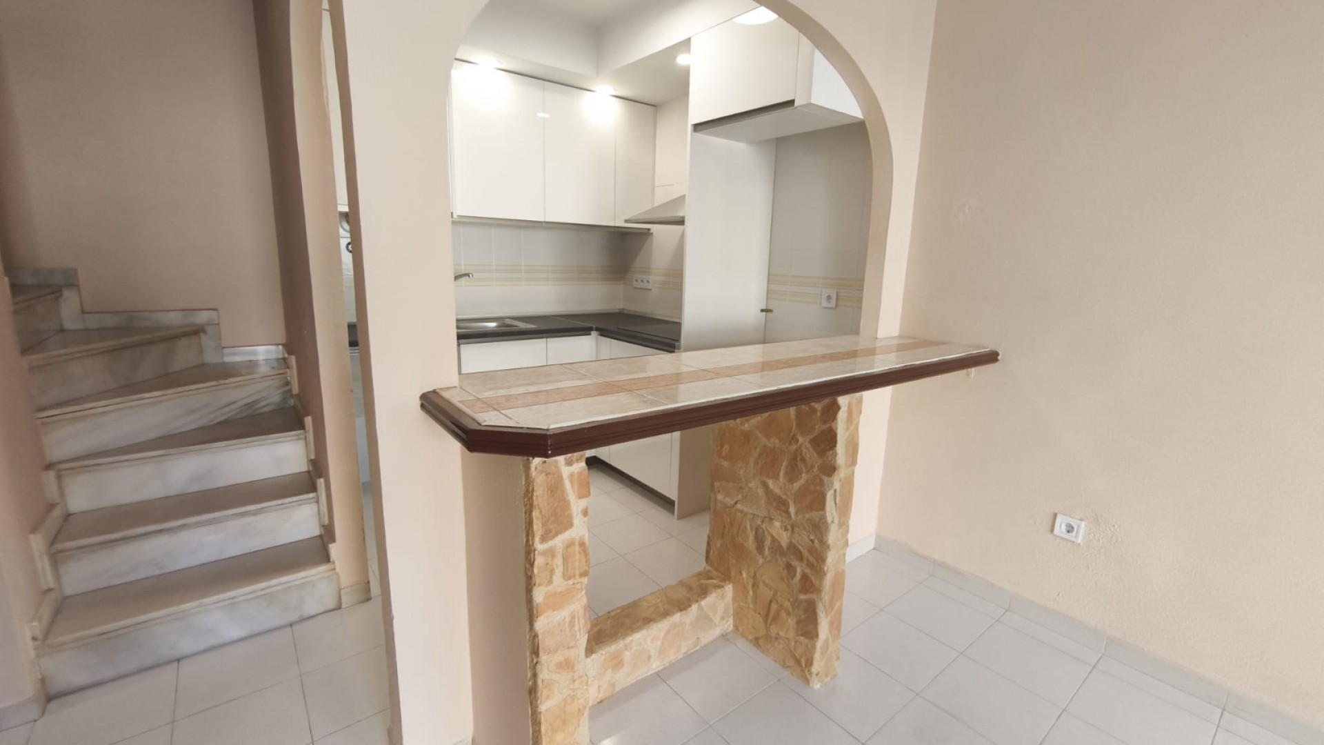 Resale - Stadthaus -
Los Balcones - Los Altos del Edén - Lago Jardin