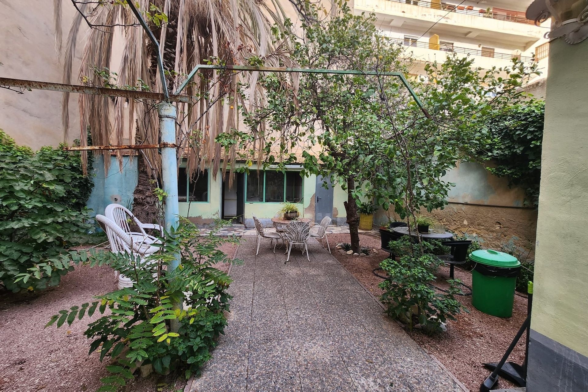 Resale - Stadthaus -
Monóvar