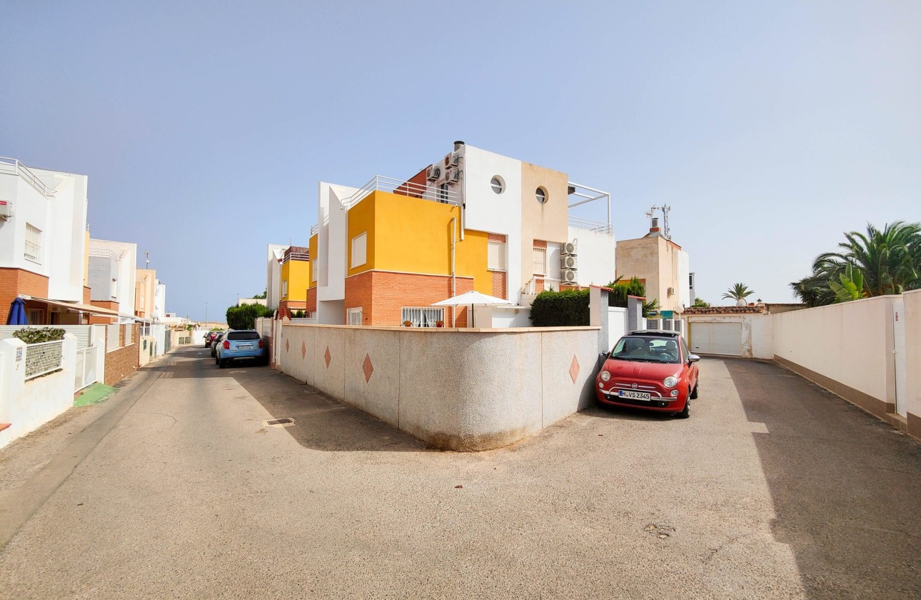 Resale - Stadthaus -
Orihuela Costa - Costa Blanca