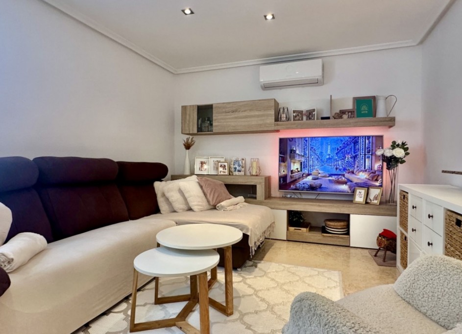 Resale - Stadthaus -
Orihuela Costa - La Florida