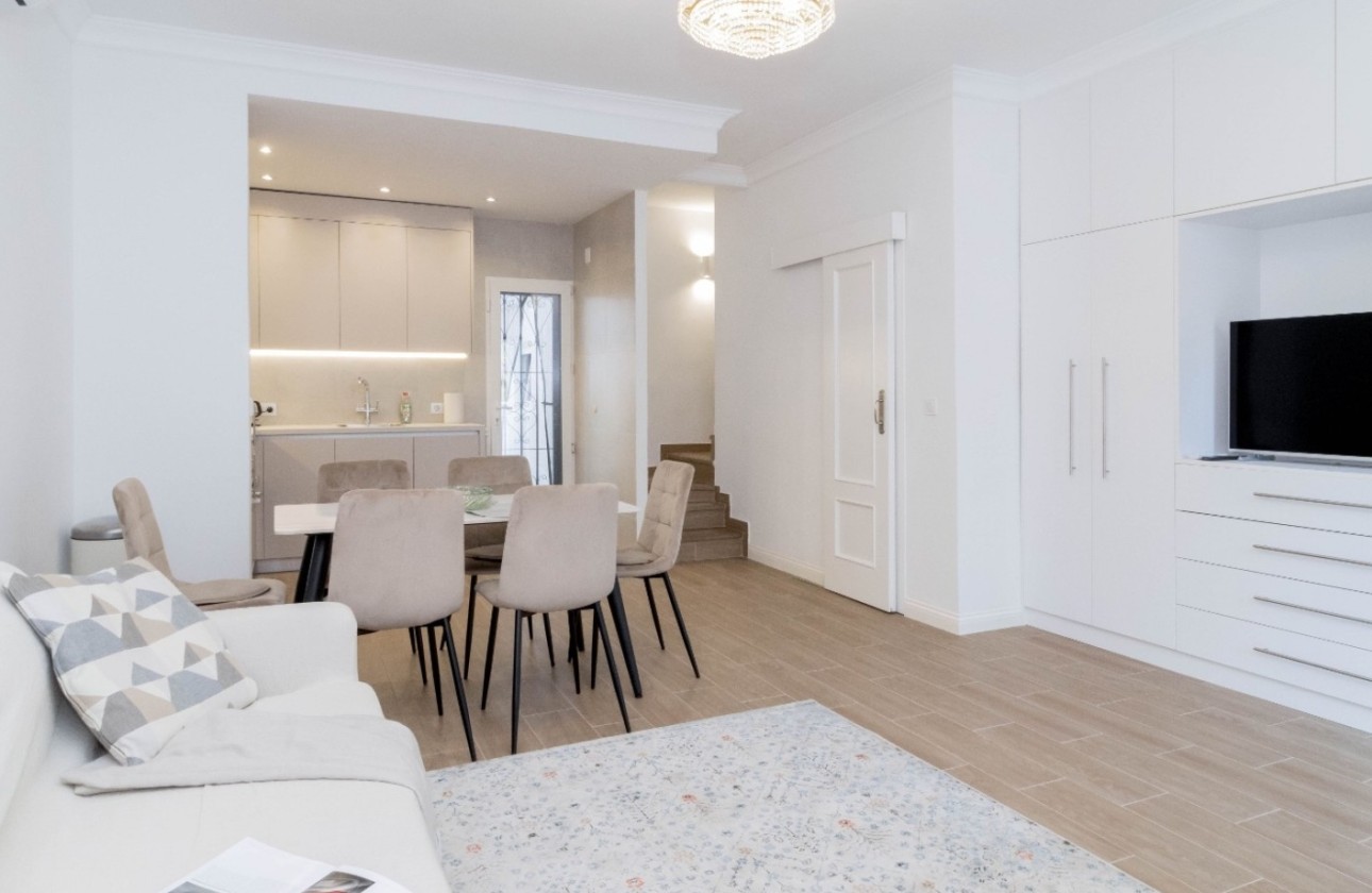 Resale - Stadthaus -
Orihuela Costa - La Zenia