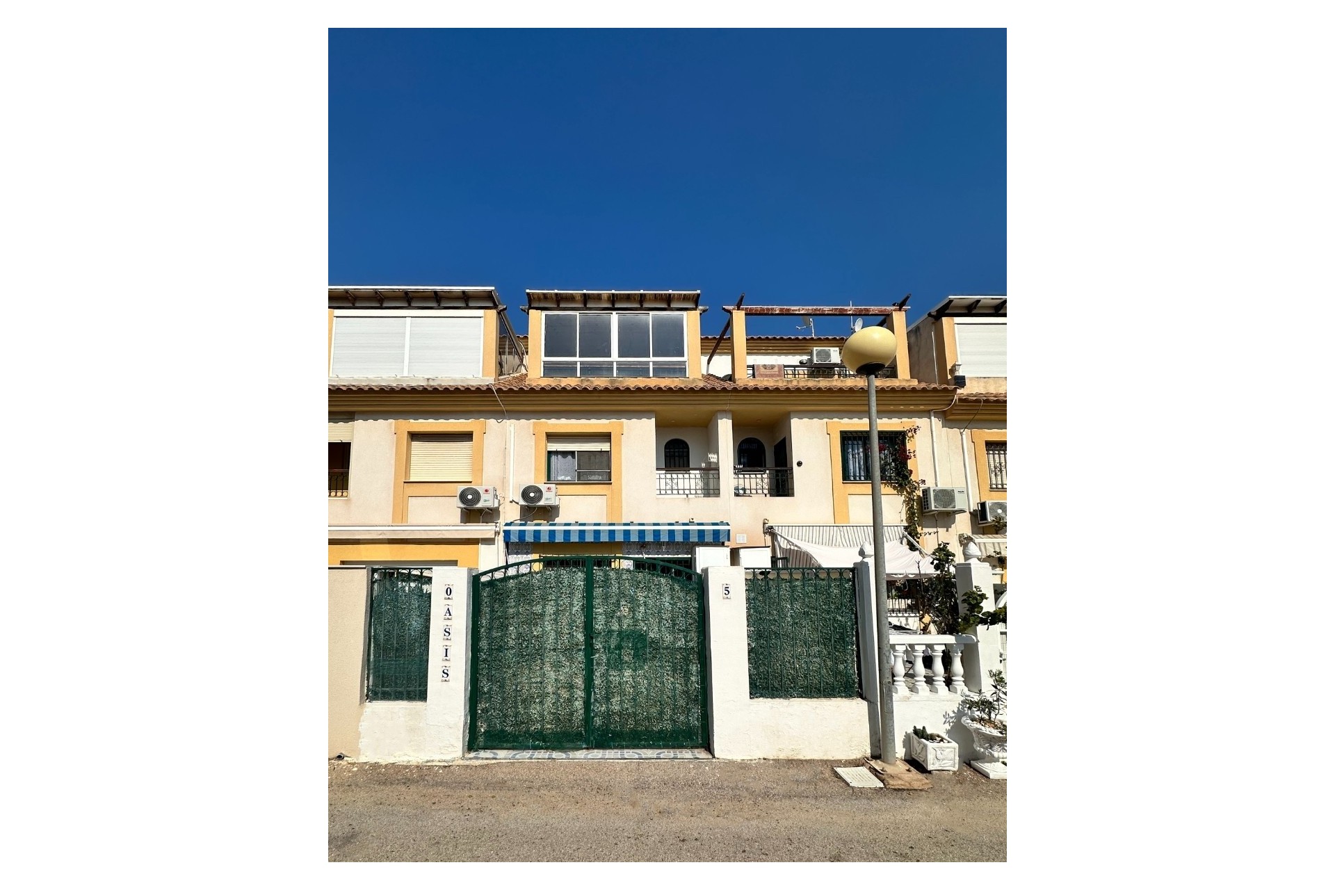 Resale - Stadthaus -
Orihuela Costa - La Zenia