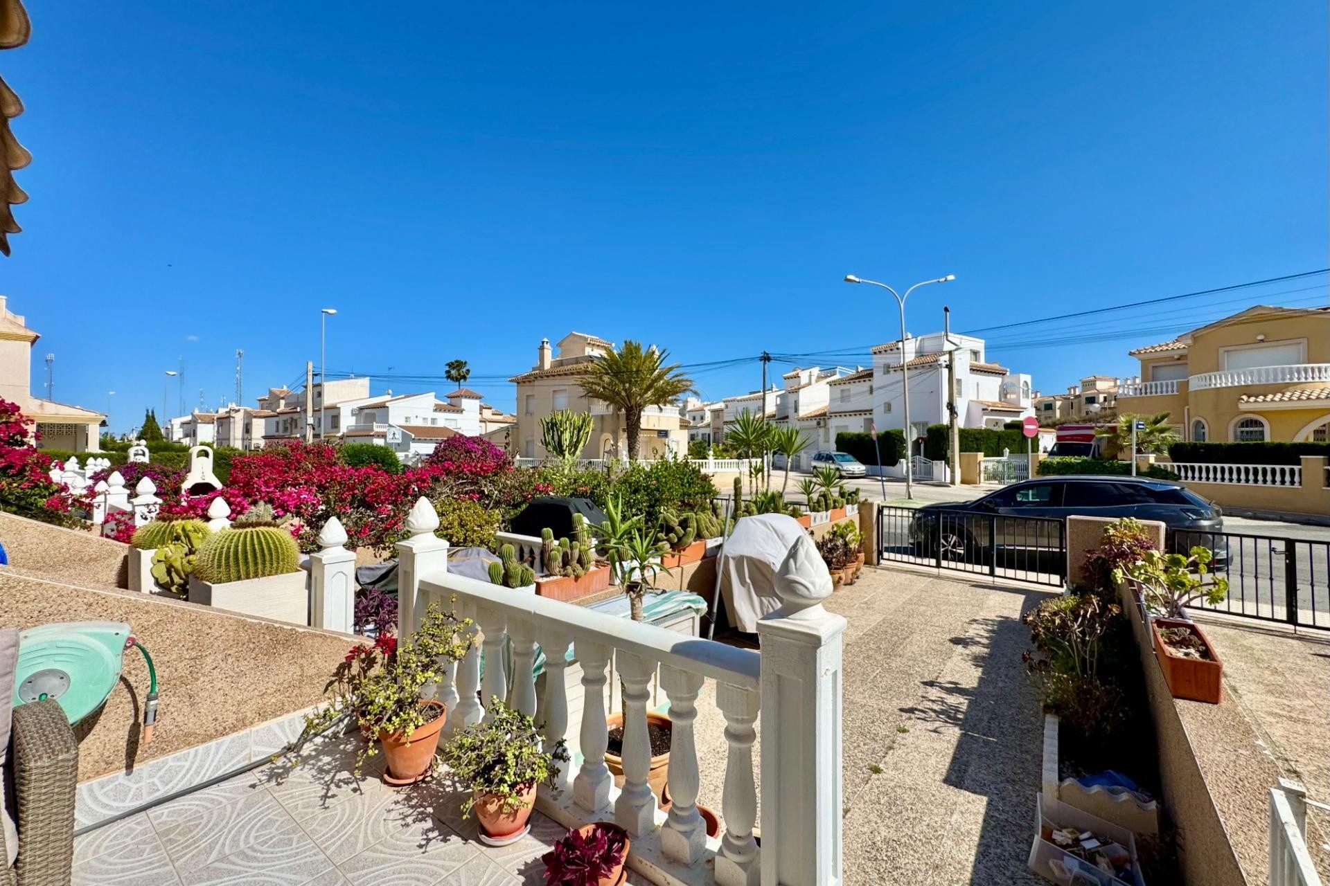 Resale - Stadthaus -
Orihuela Costa - Las Filipinas