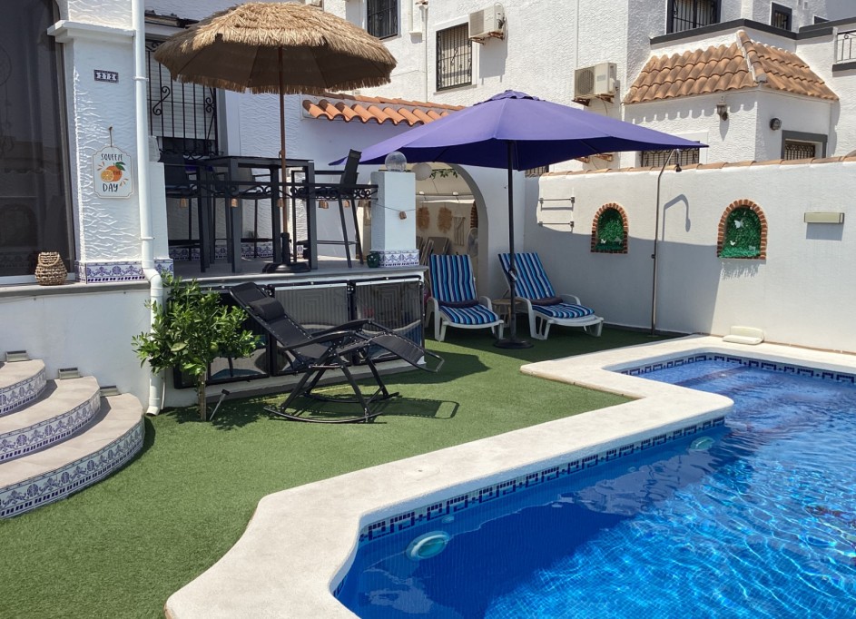 Resale - Stadthaus -
Orihuela Costa - Los Altos