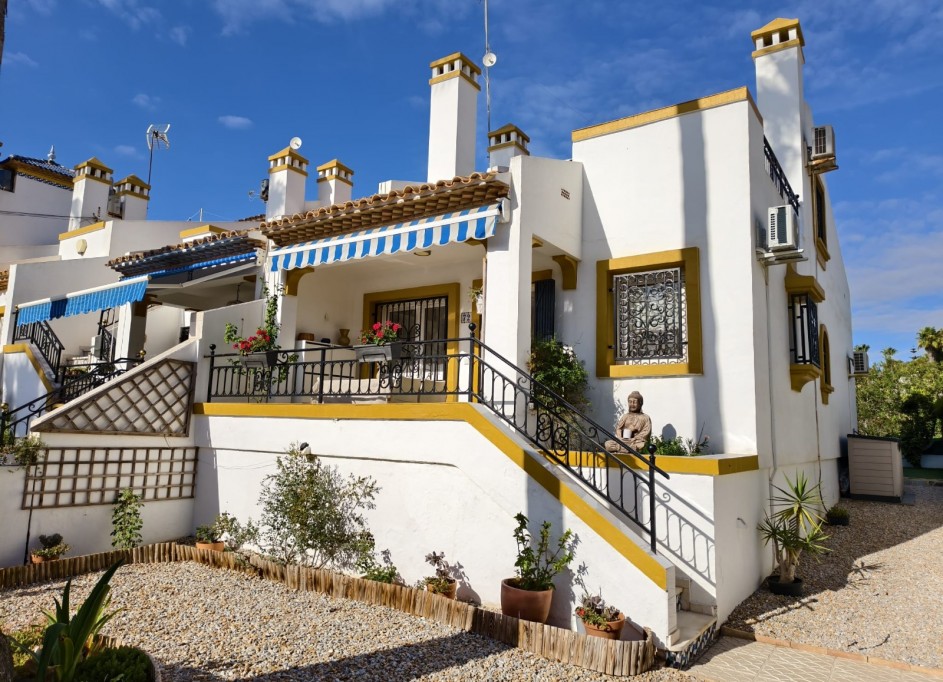 Resale - Stadthaus -
Orihuela Costa - Villamartín