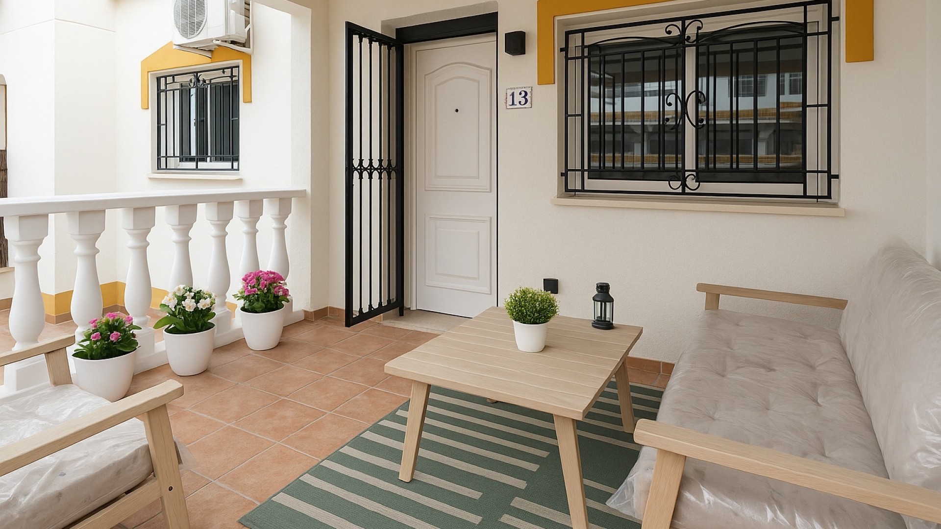 Resale - Stadthaus -
Orihuela Costa