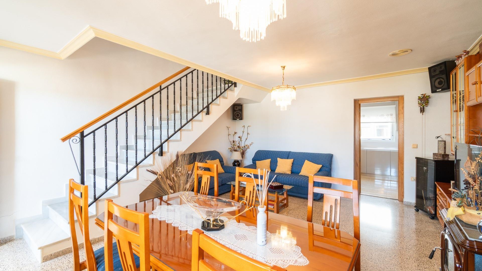 Resale - Stadthaus -
Orihuela - Desamparados-Hurchillo-Torremendo