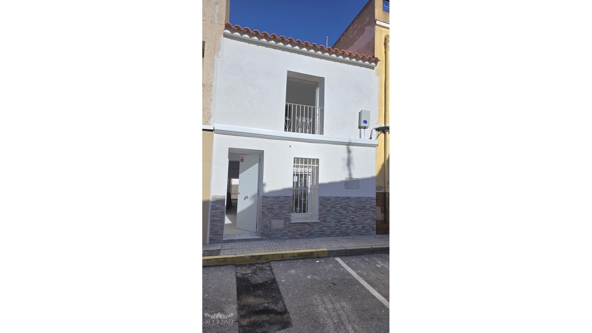Resale - Stadthaus -
Pinoso - Pinoso Alicante