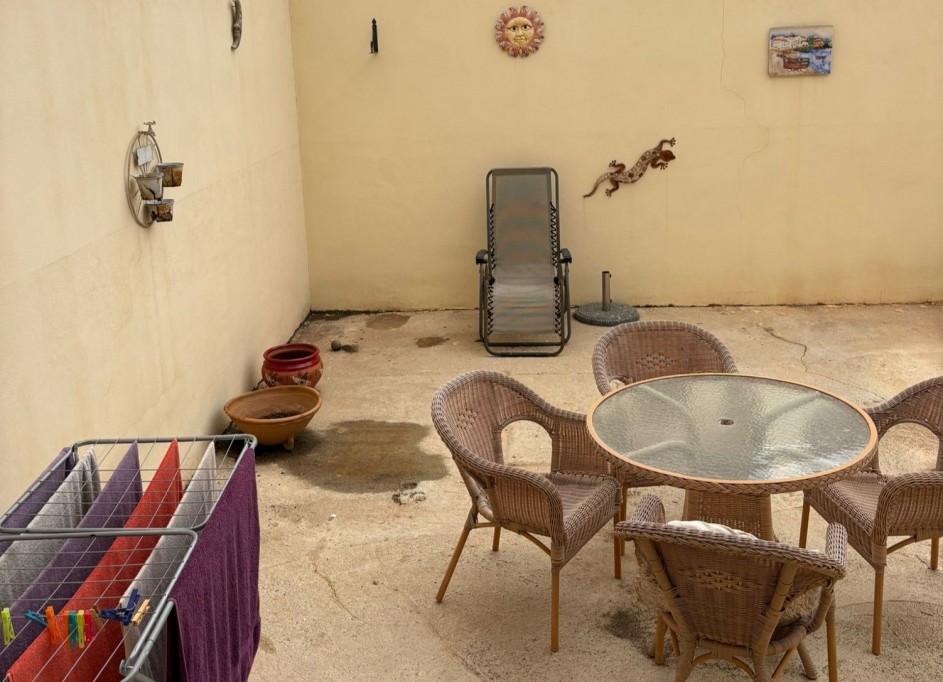 Resale - Stadthaus -
Pinoso