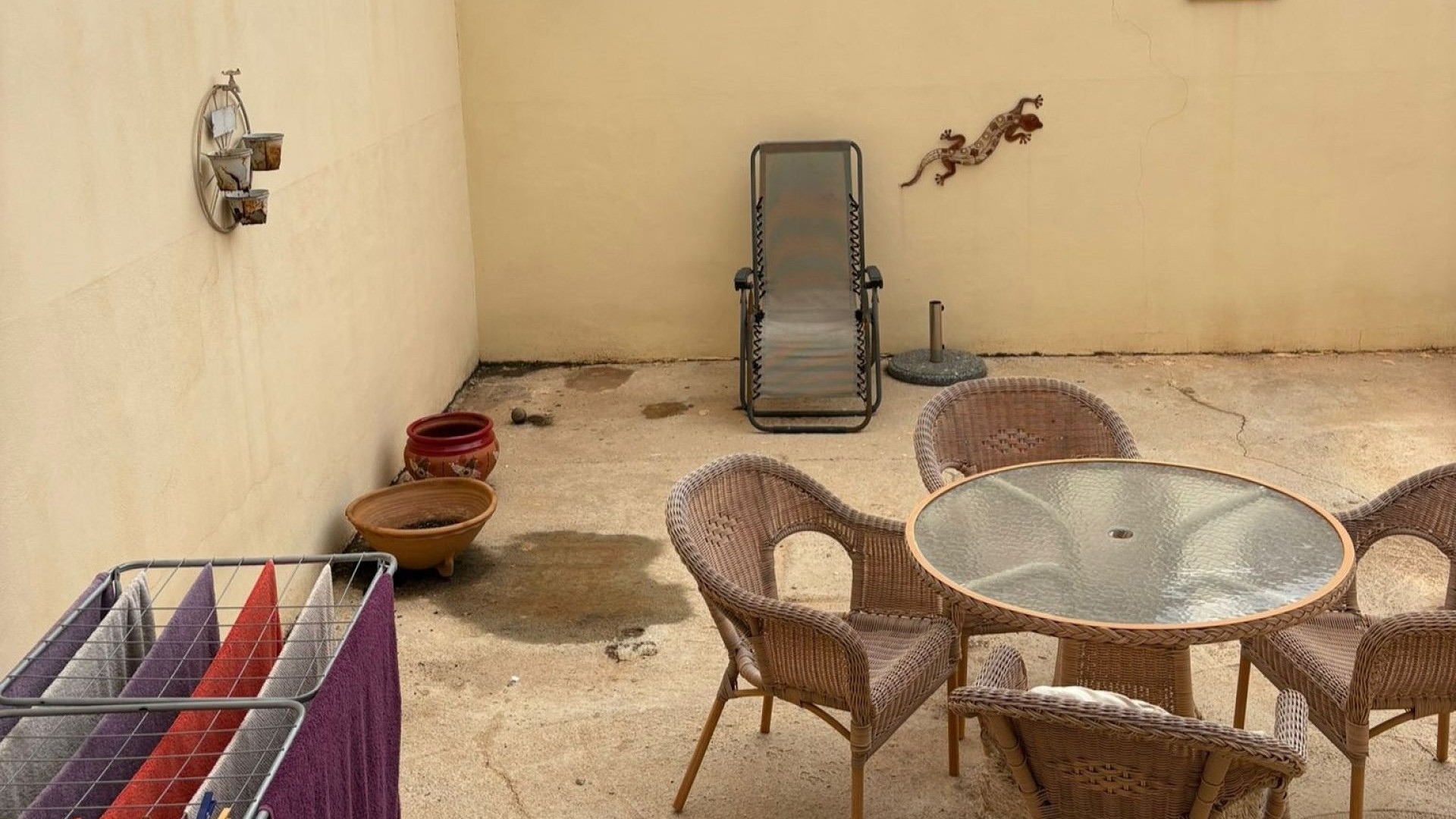 Resale - Stadthaus -
Pinoso