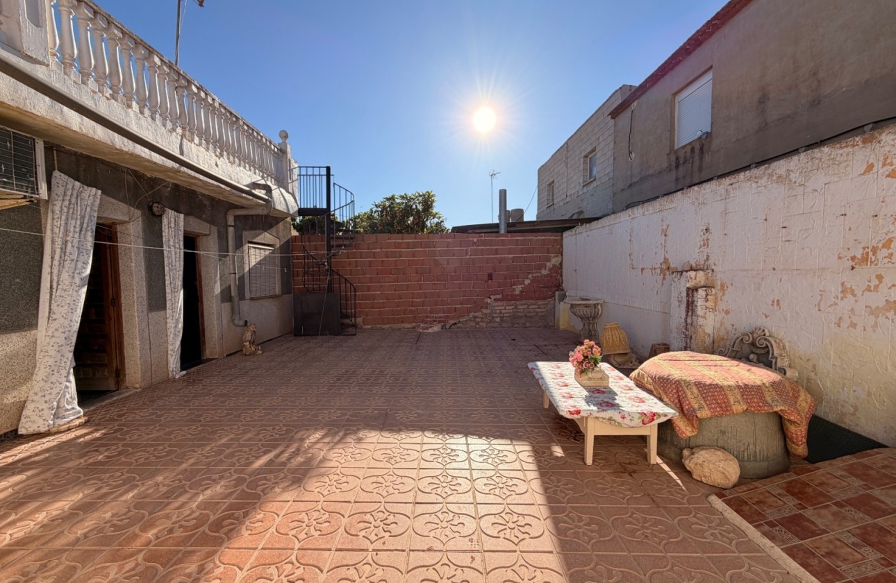 Resale - Stadthaus -
Rafal - El Mudamiento