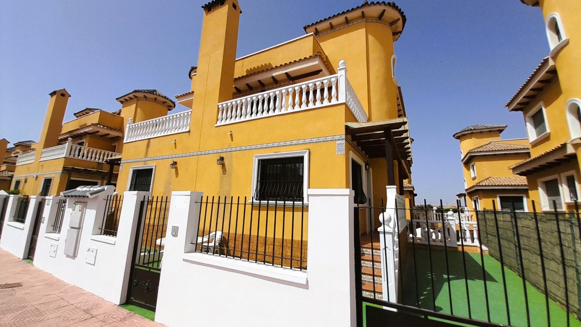 Resale - Stadthaus -
Rojales, CIudad Quesada - Costa Blanca