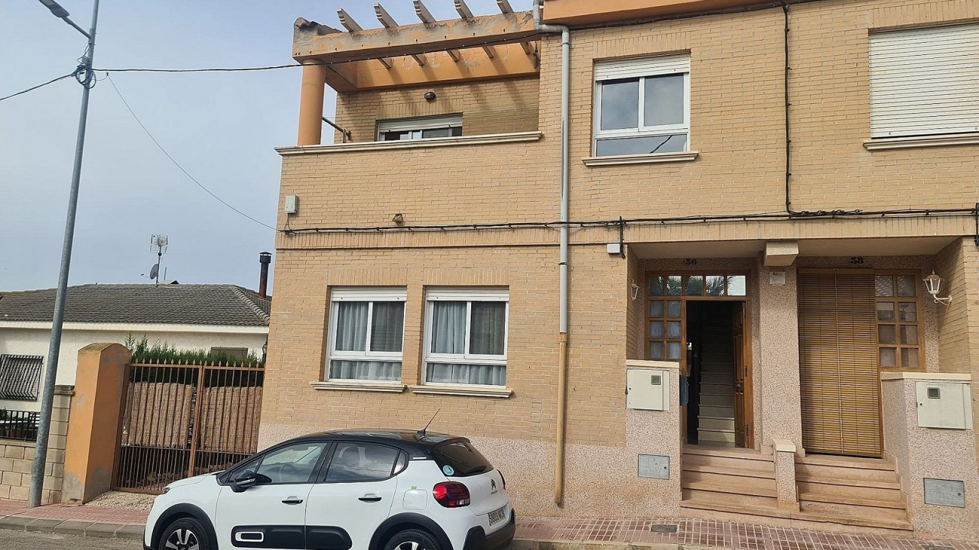 Resale - Stadthaus -
Salinas