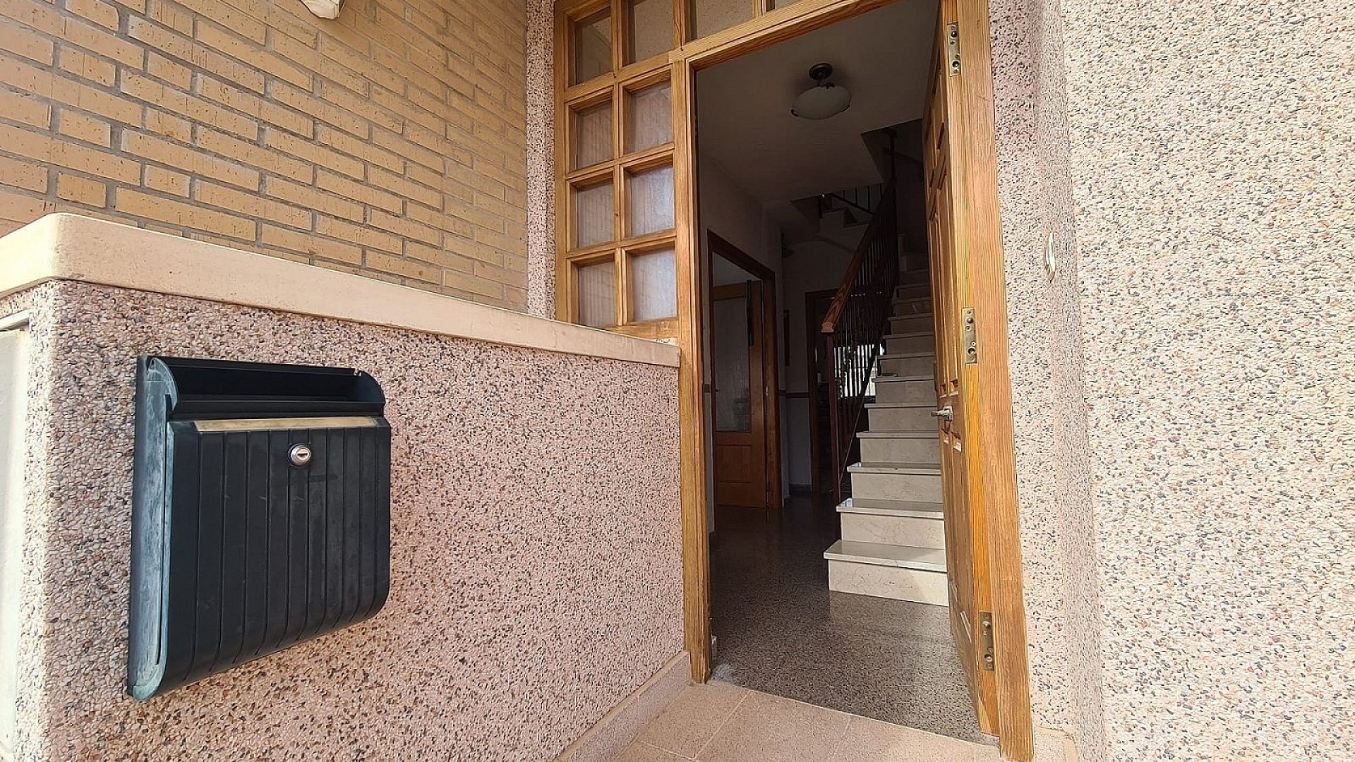 Resale - Stadthaus -
Salinas