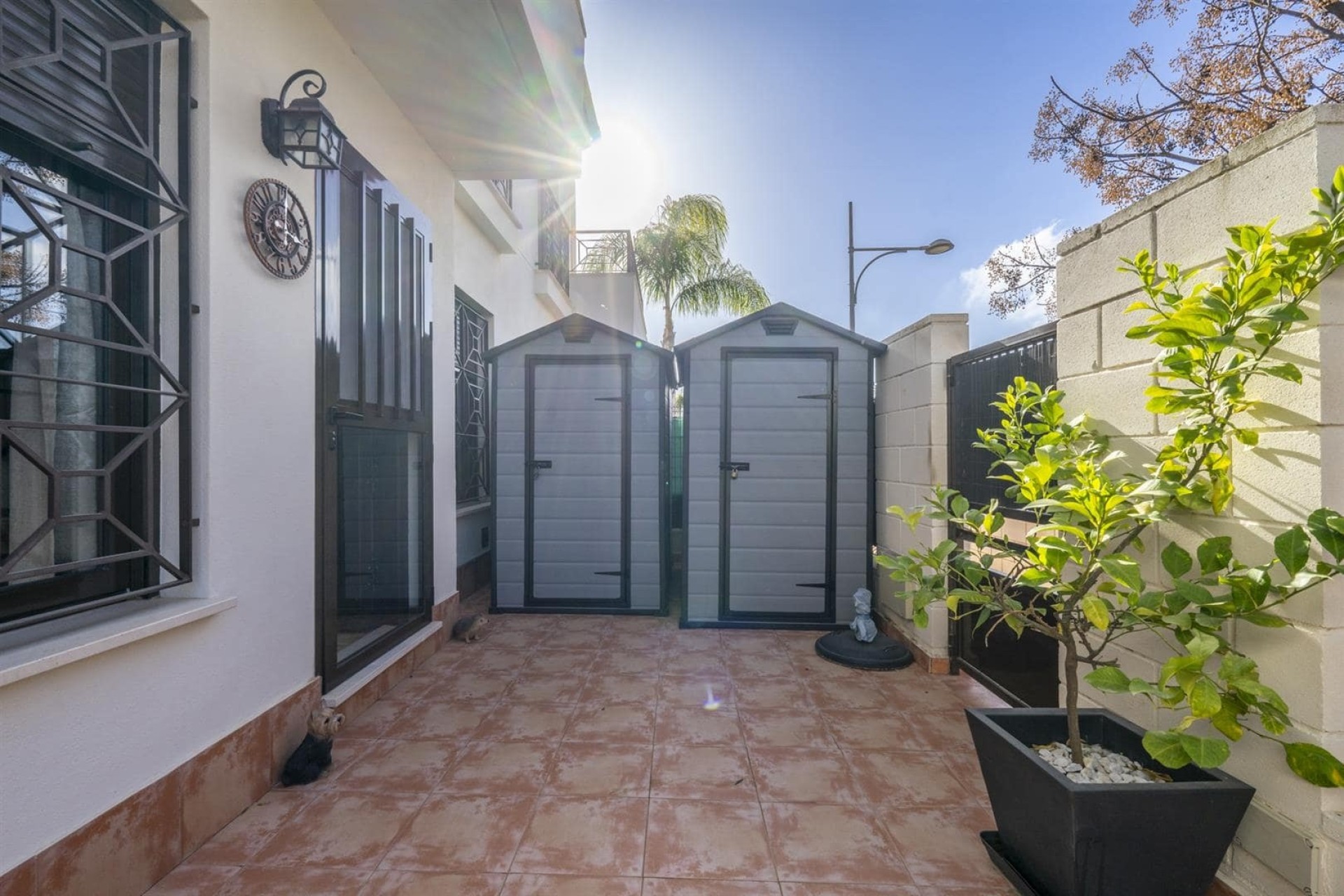 Resale - Stadthaus -
San Cayetano - SAN CAYETANO