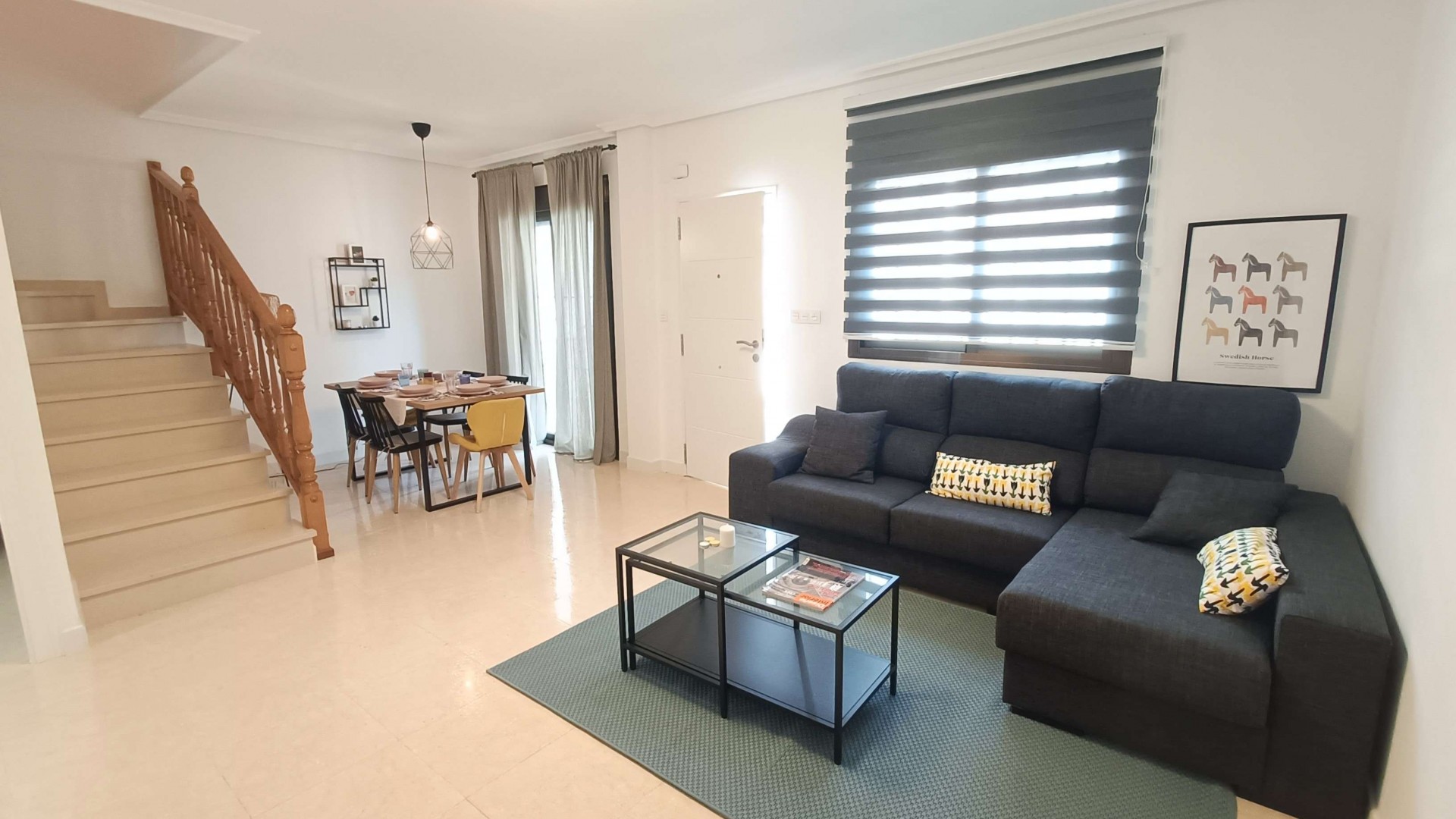 Resale - Stadthaus -
San Miguel de Salinas - Ciudad de las comunicaciones