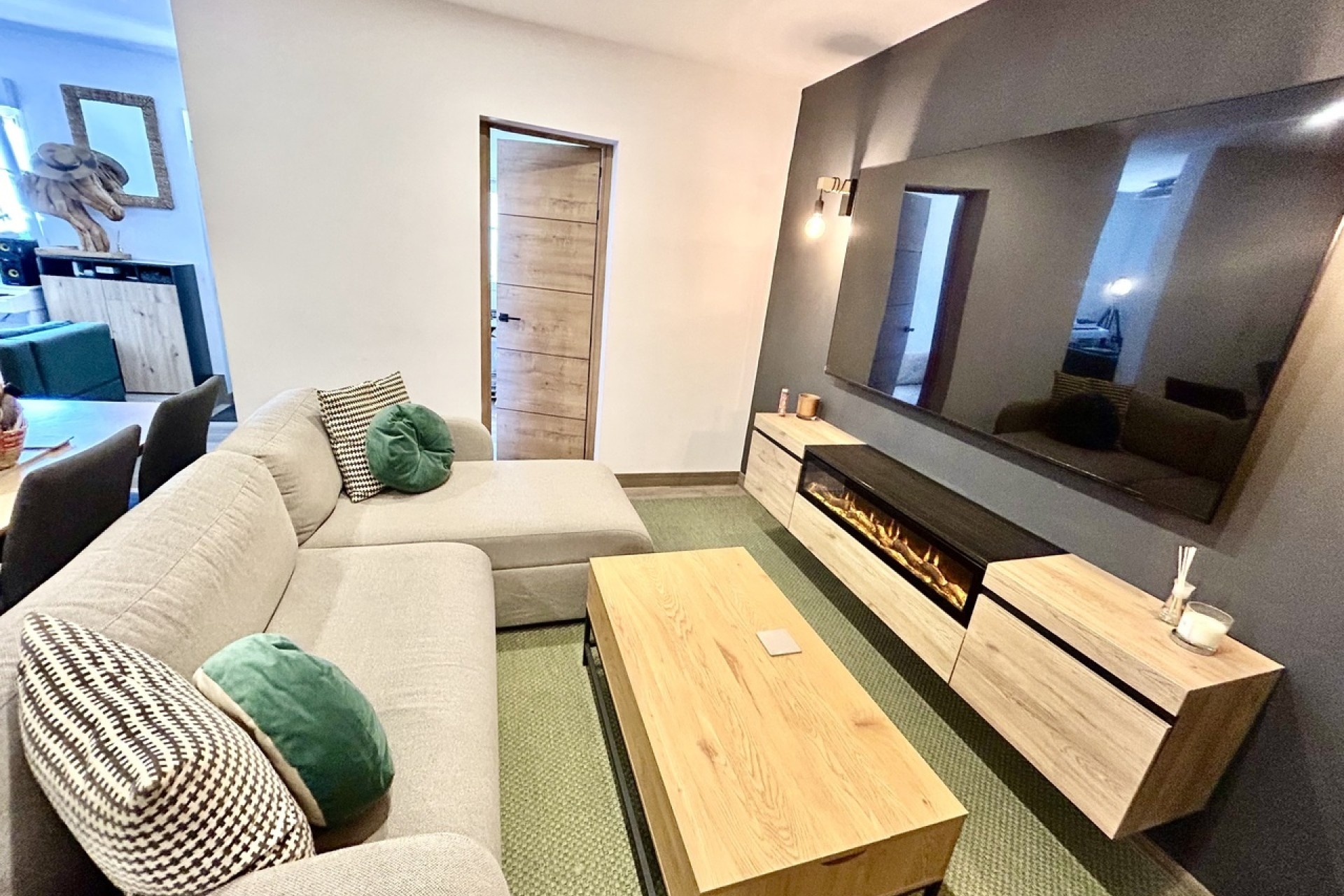 Resale - Stadthaus -
San Miguel de Salinas - Inland