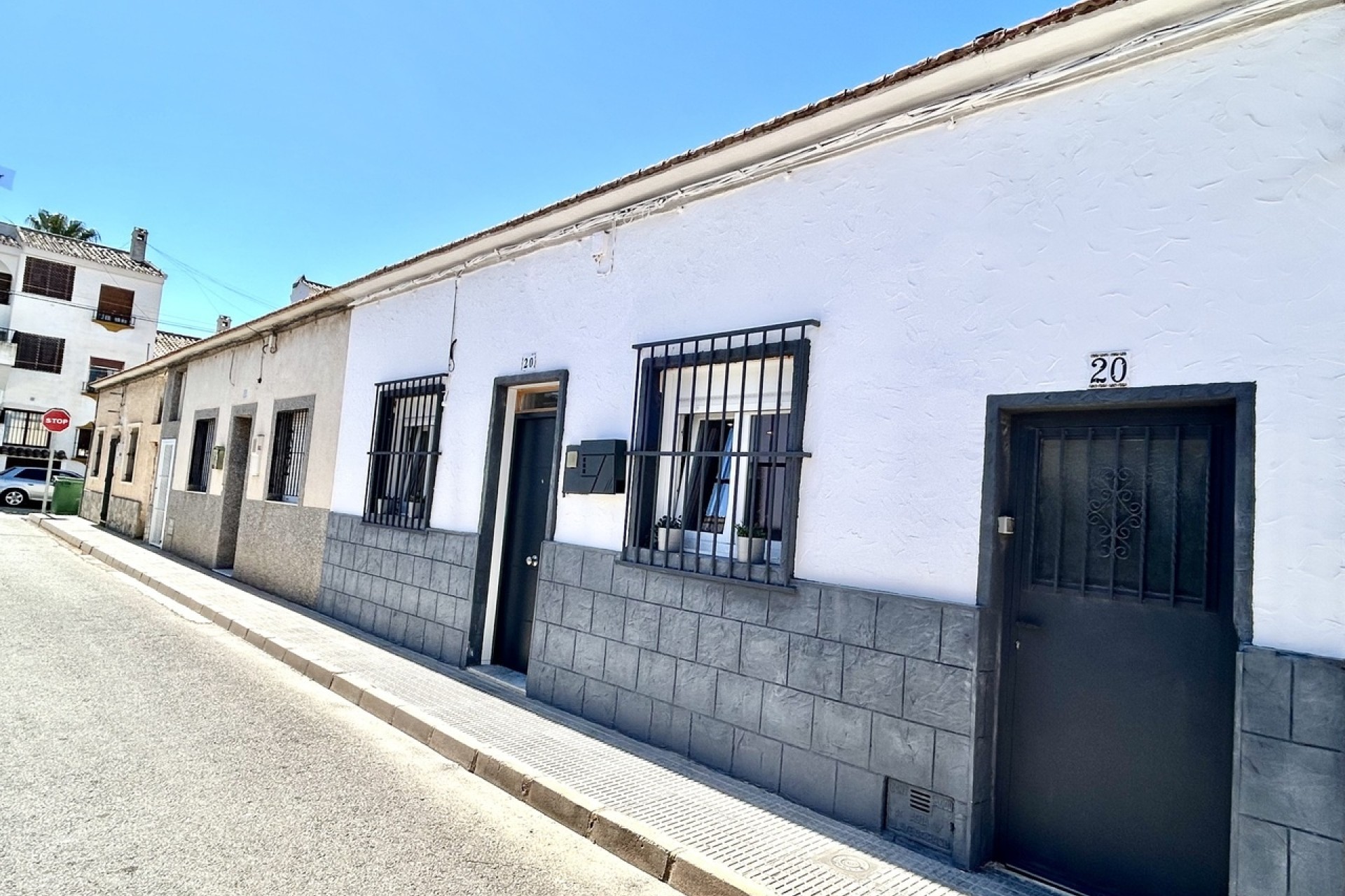 Resale - Stadthaus -
San Miguel de Salinas - Inland