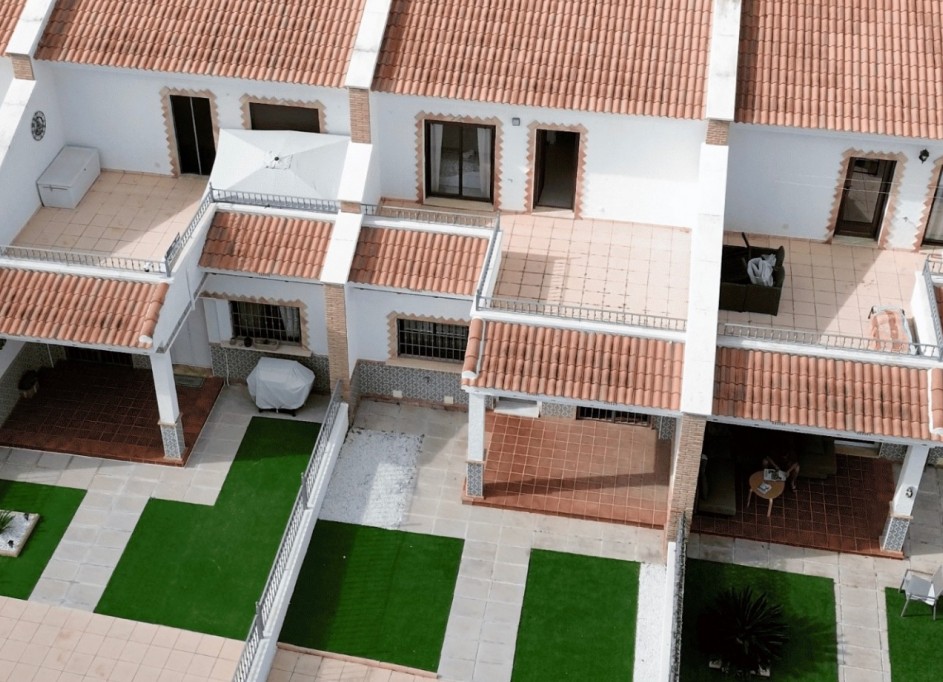Resale - Stadthaus -
San Miguel de Salinas