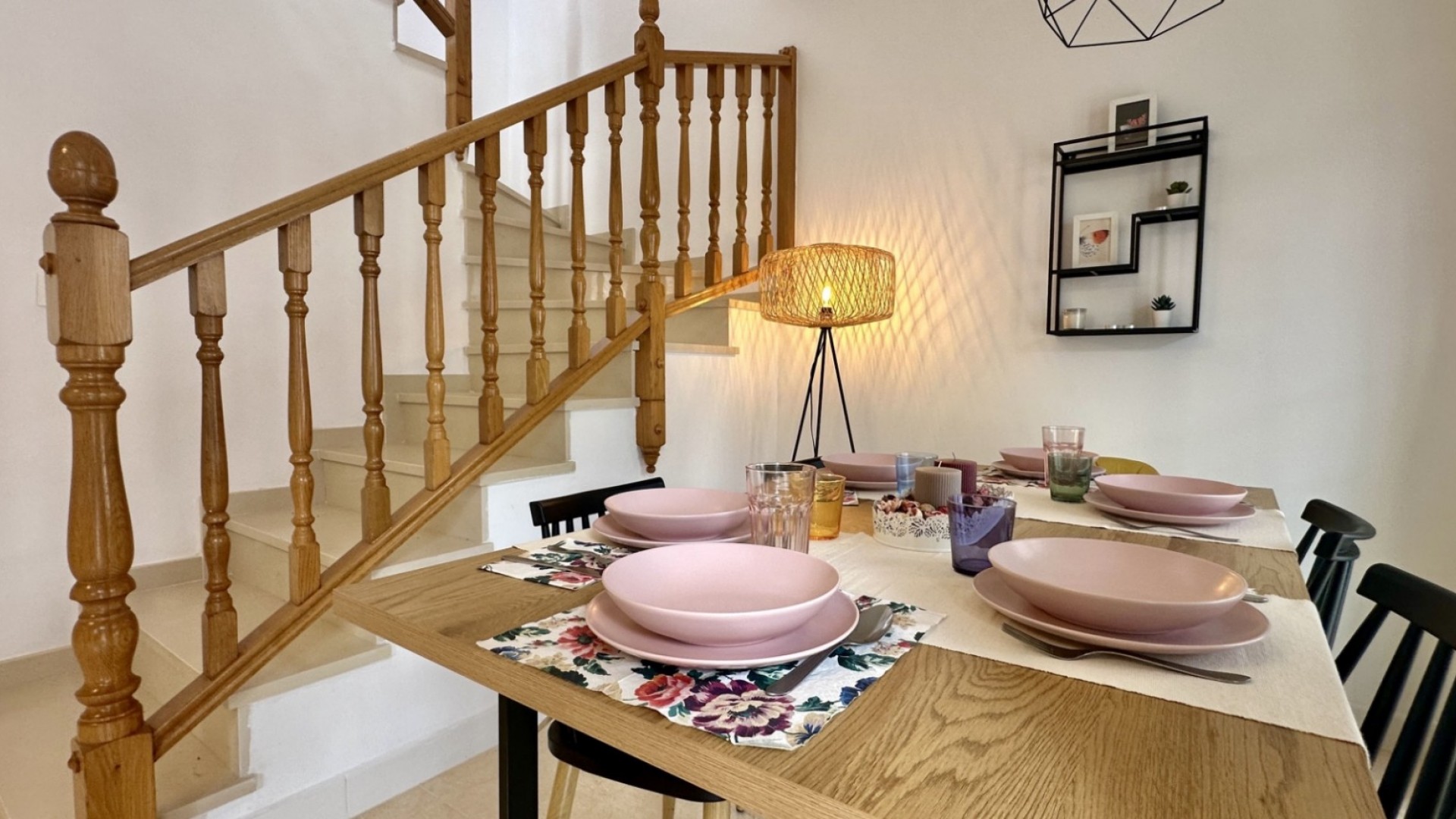 Resale - Stadthaus -
San Miguel de Salinas