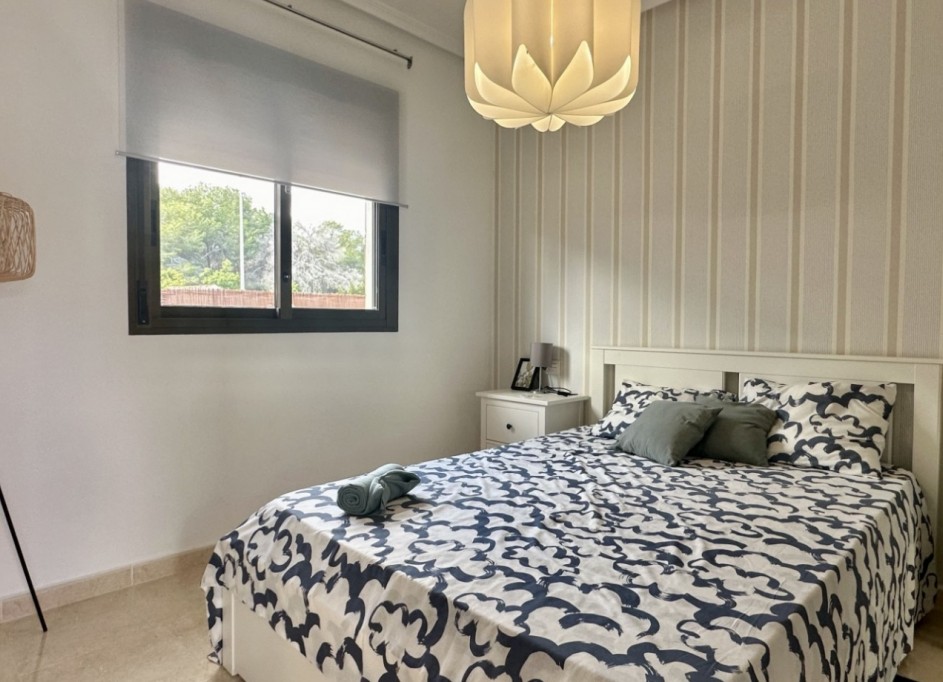 Resale - Stadthaus -
San Miguel de Salinas