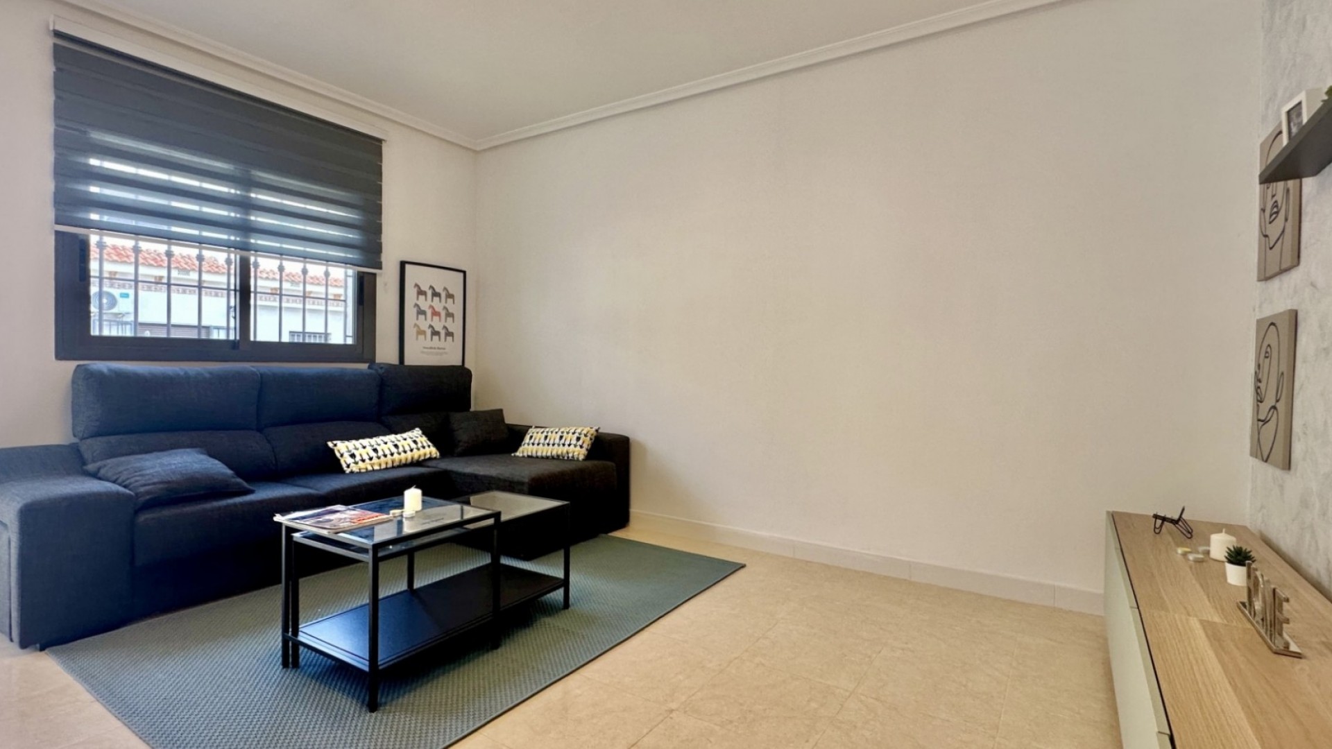 Resale - Stadthaus -
San Miguel de Salinas