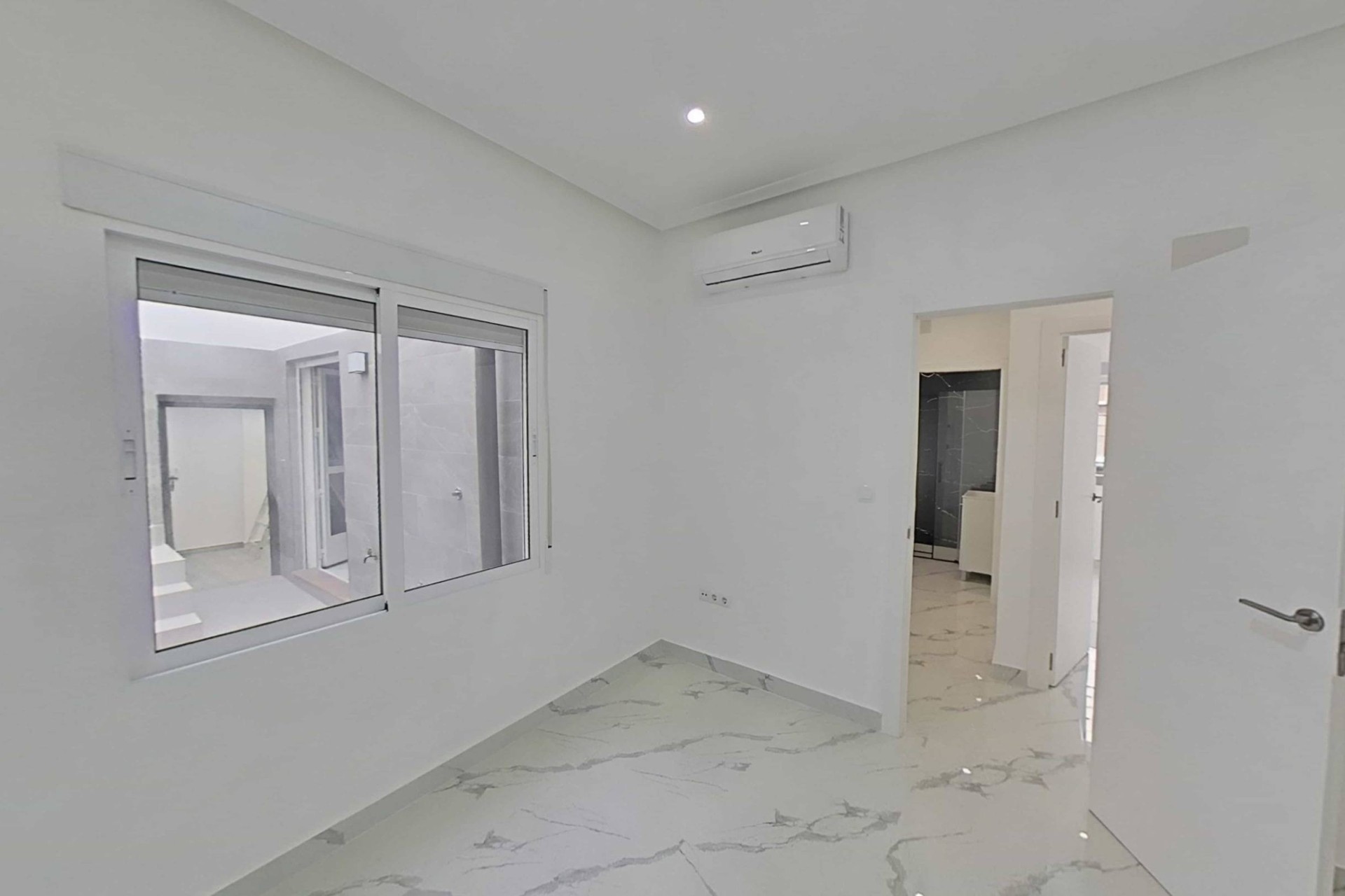 Resale - Stadthaus -
San Pedro del Pinatar - San Pedro Del Pinatar Centro