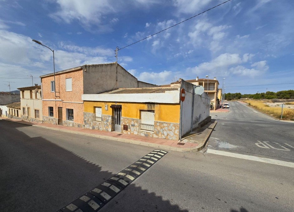 Resale - Stadthaus -
SAX