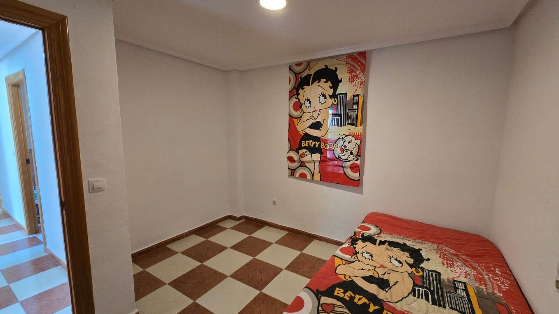 Resale - Stadthaus -
SAX