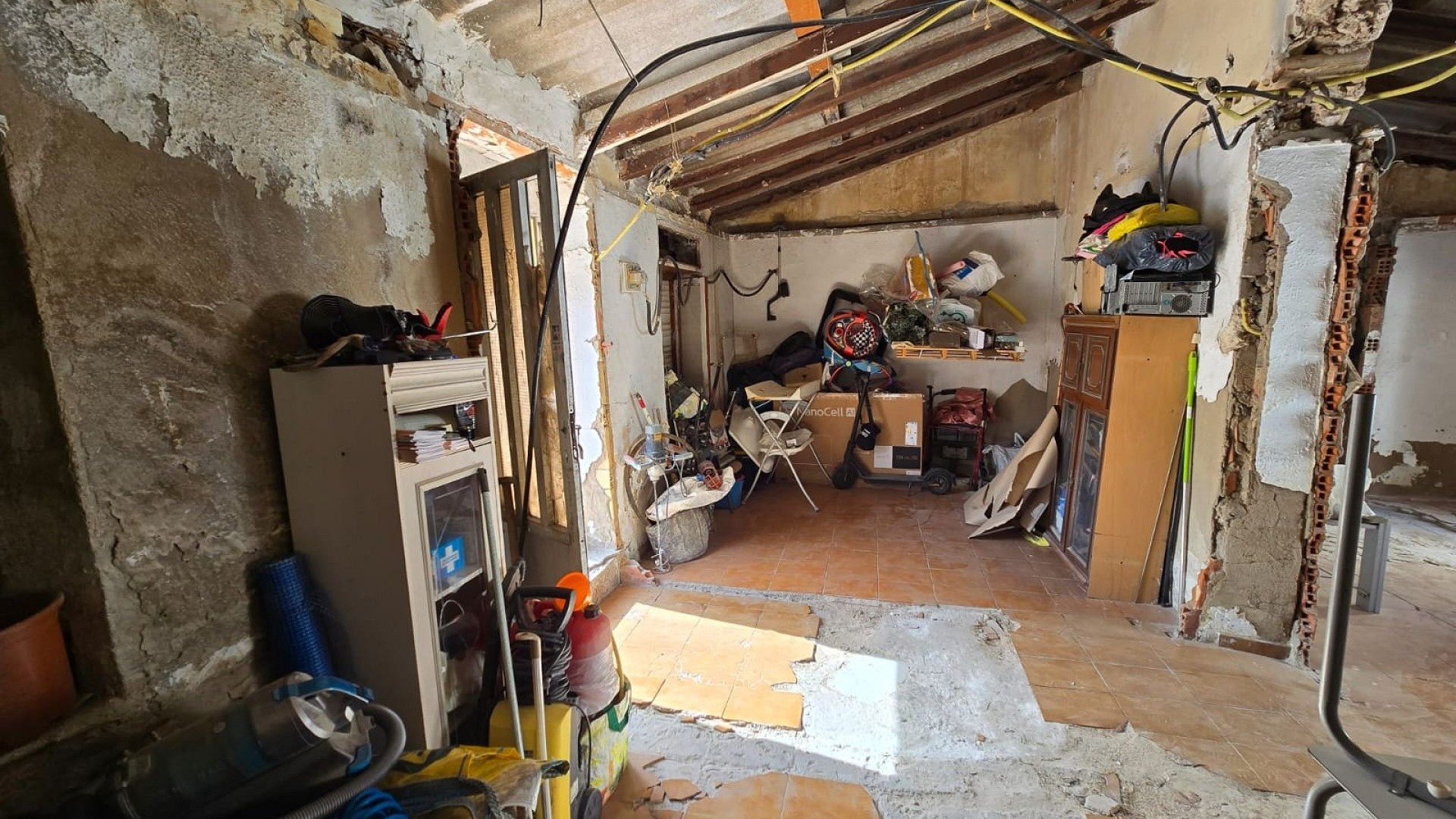 Resale - Stadthaus -
SAX