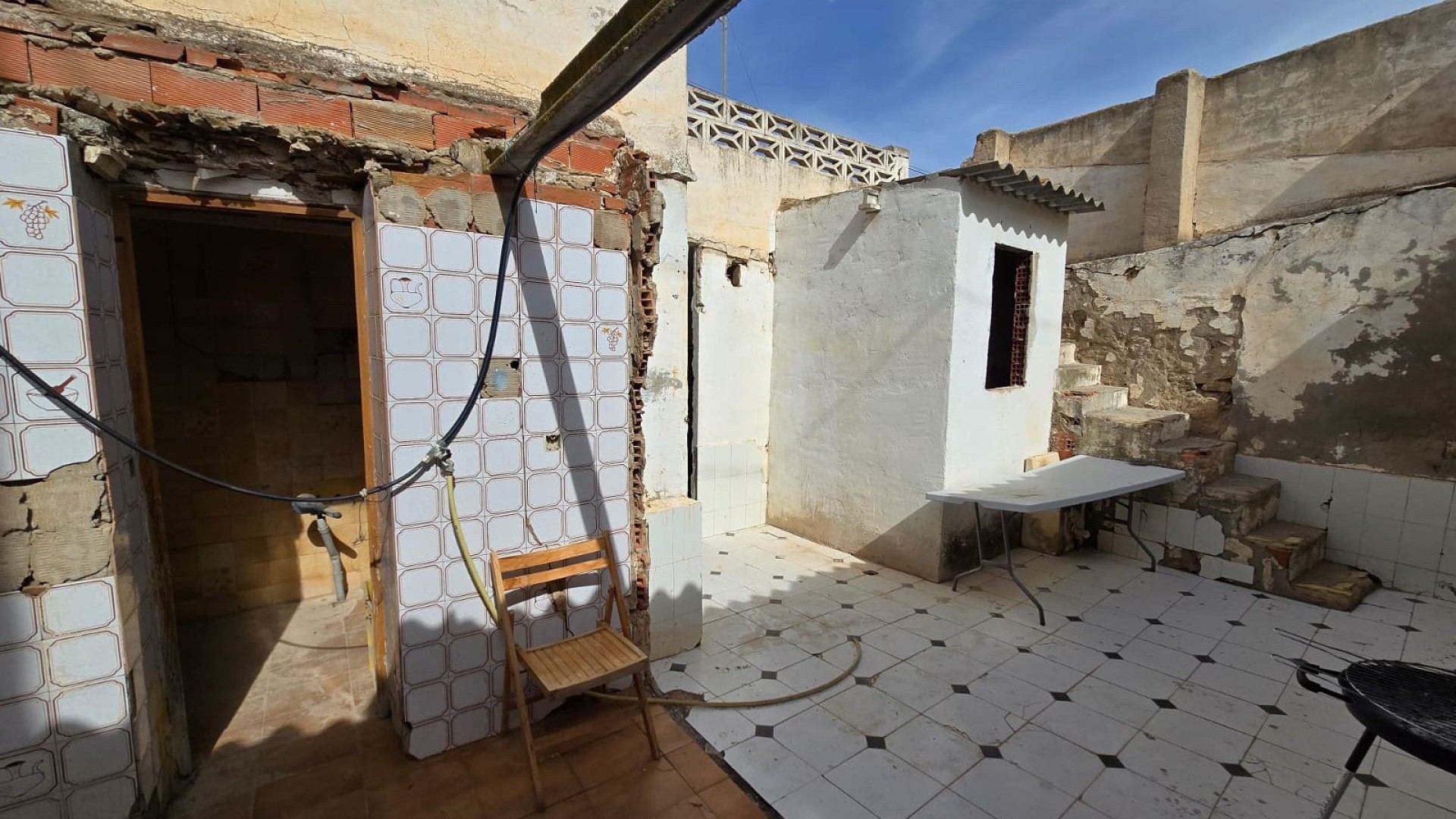 Resale - Stadthaus -
SAX