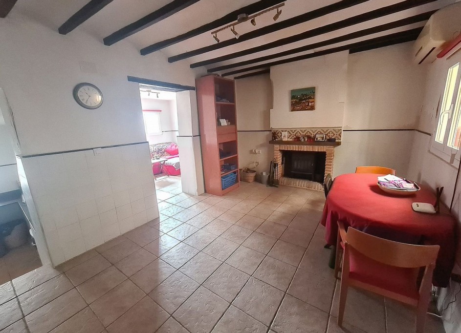 Resale - Stadthaus -
SAX