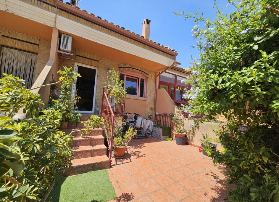 Resale - Stadthaus -
Torre De La Horadada - Beachside Torre de la Horadada