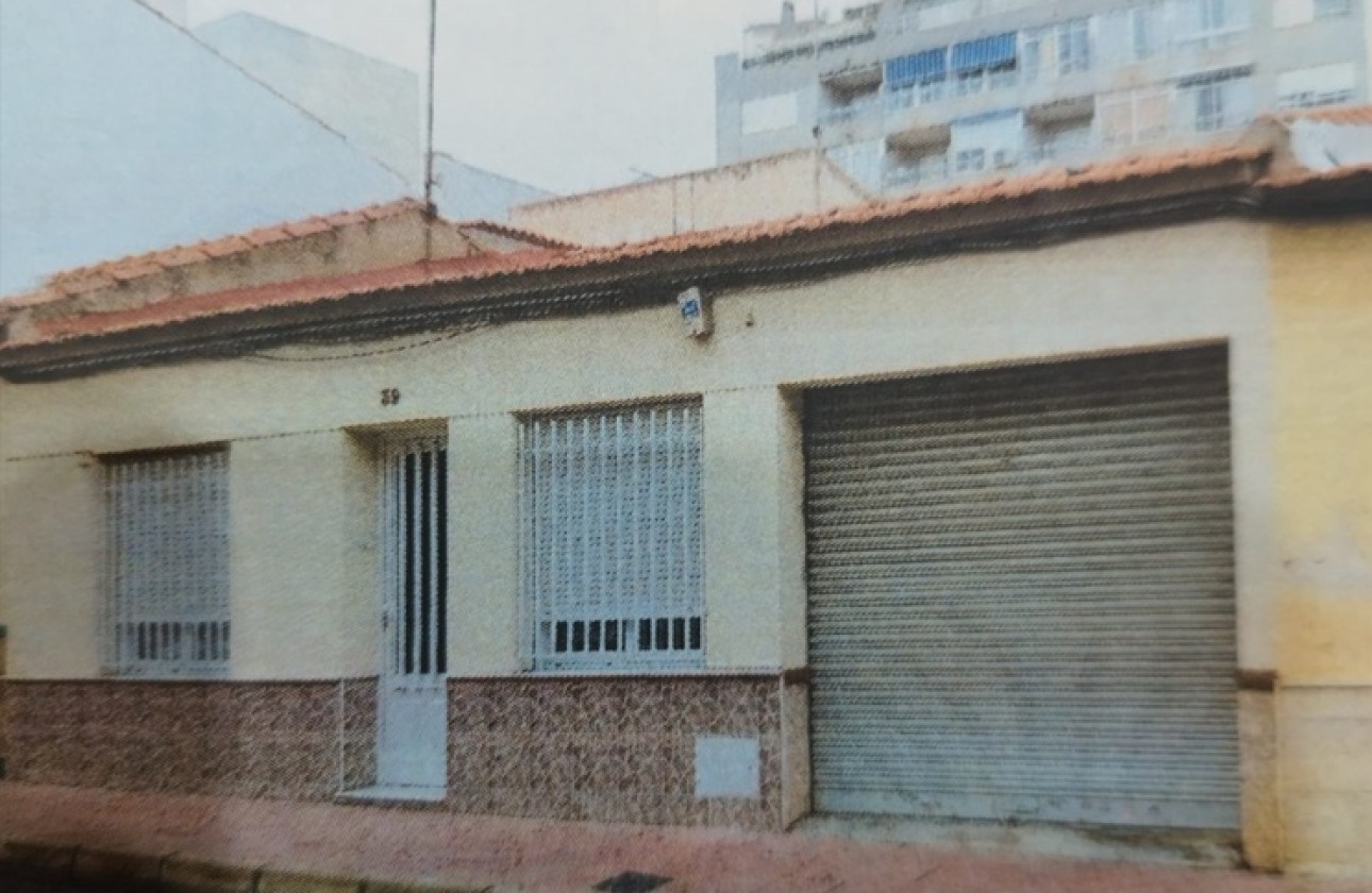 Resale - Stadthaus -
Torrevieja - 0