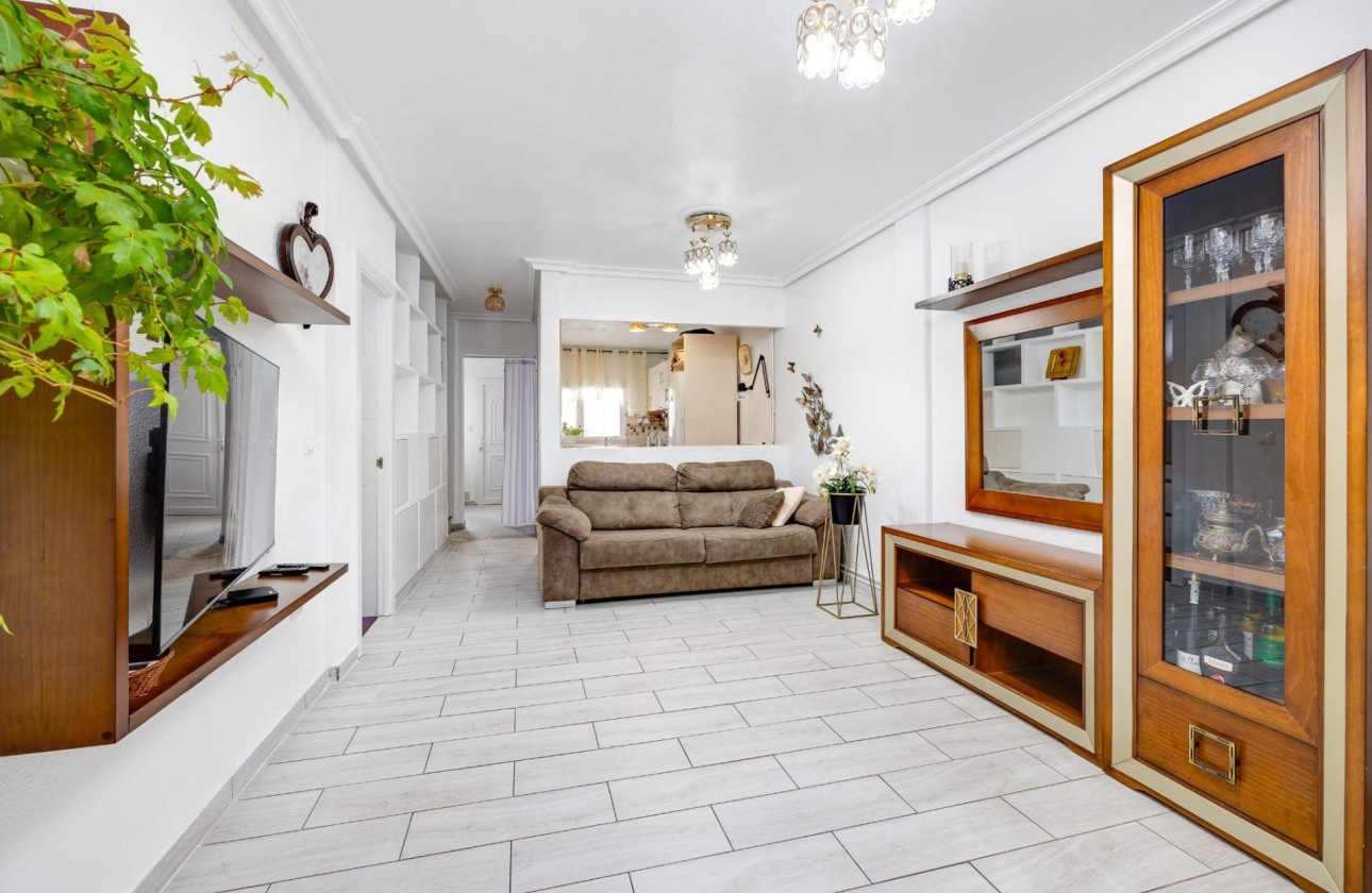 Resale - Stadthaus -
Torrevieja - Calas blanca