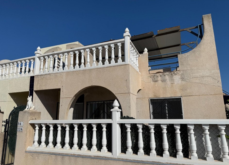 Resale - Stadthaus -
Torrevieja - Carrefour