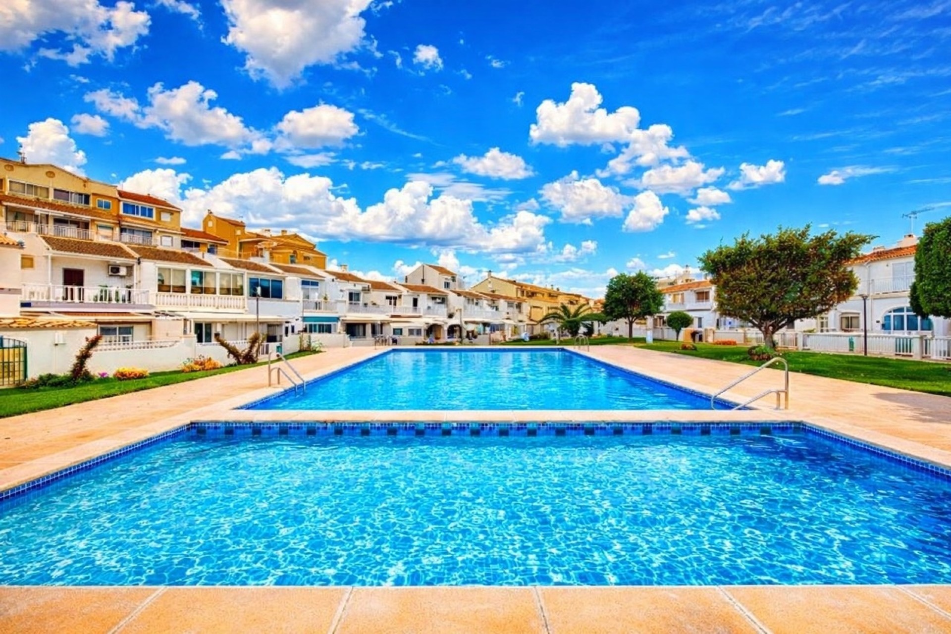 Resale - Stadthaus -
Torrevieja - Costa Blanca