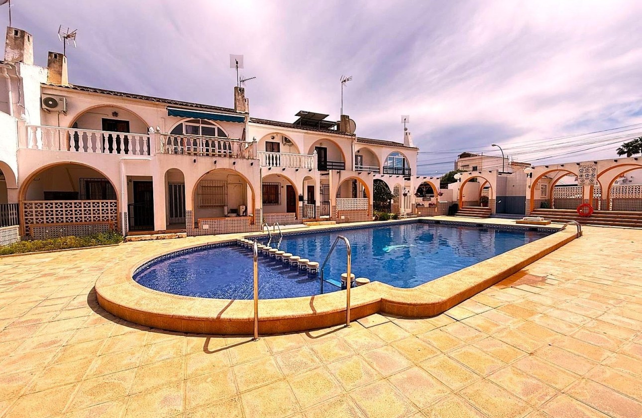 Resale - Stadthaus -
Torrevieja - El chaparral
