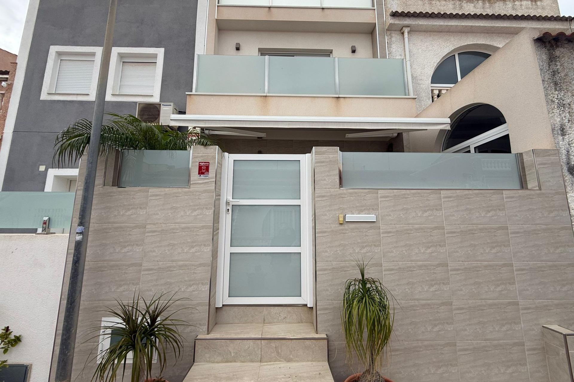 Resale - Stadthaus -
Torrevieja - El chaparral