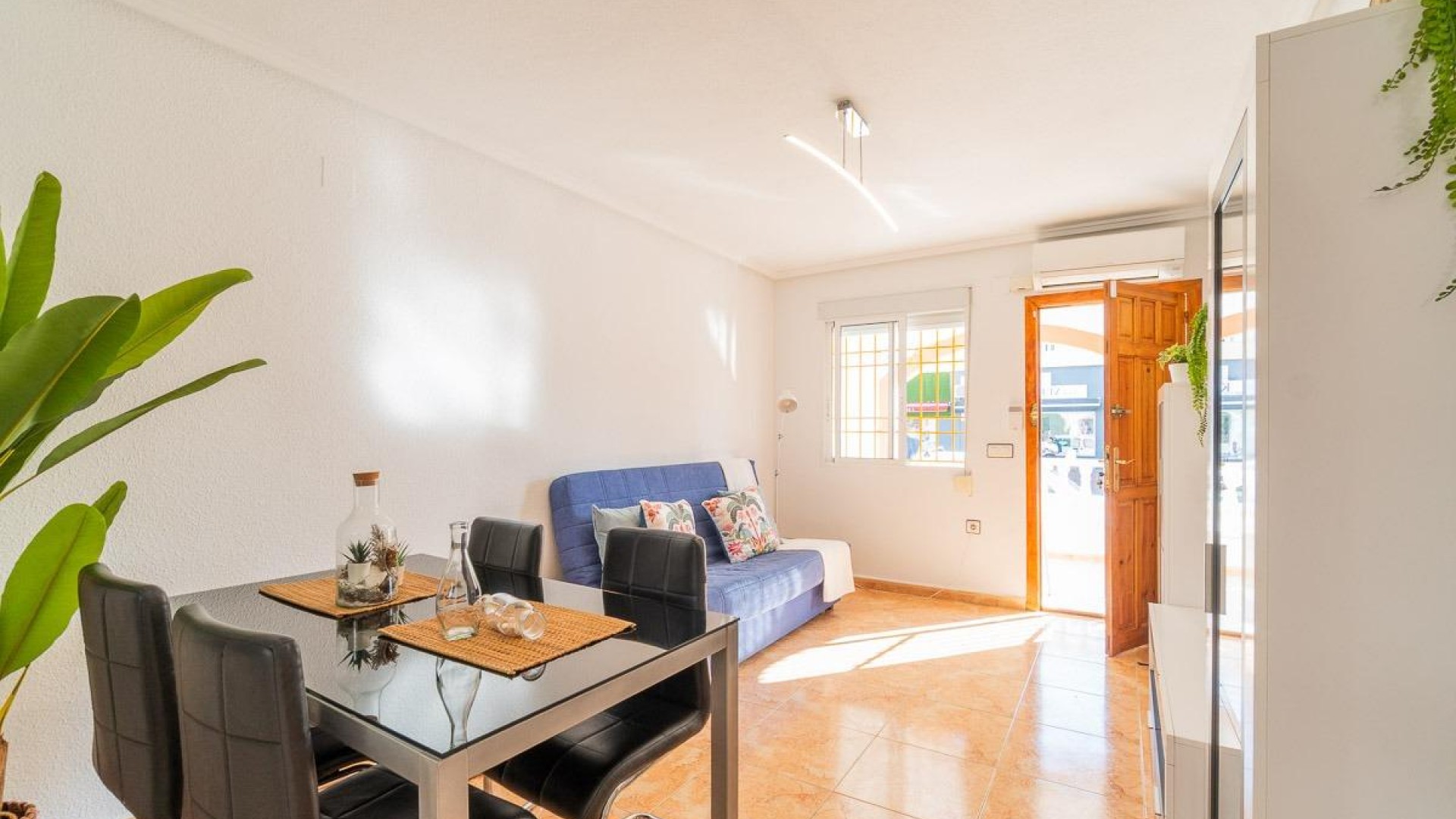 Resale - Stadthaus -
Torrevieja - El limonar