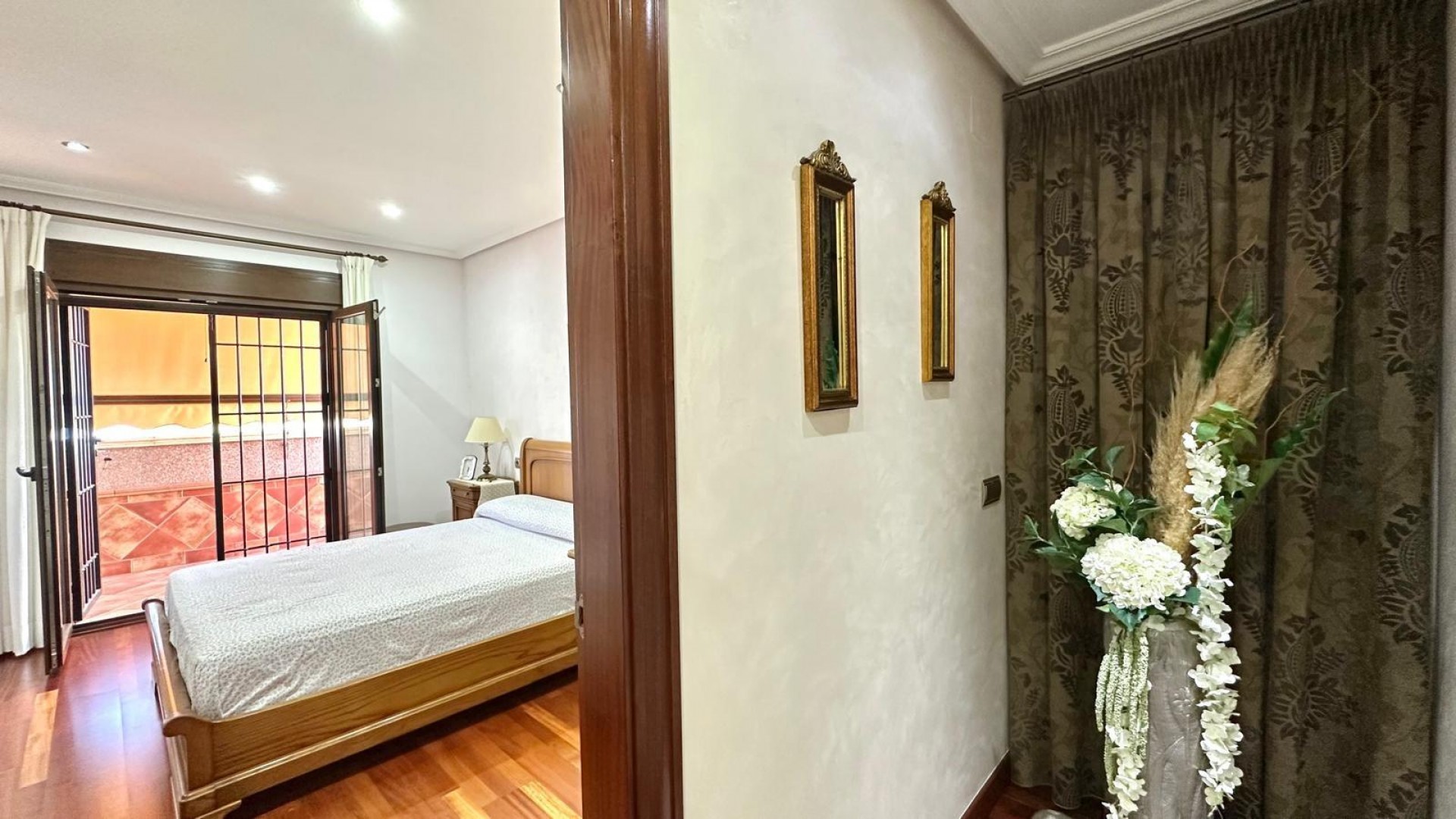 Resale - Stadthaus -
Torrevieja - La siesta