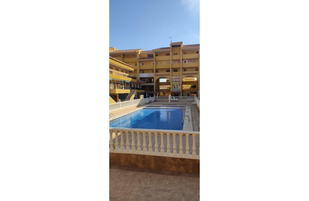 Resale - Stadthaus -
Torrevieja - Los Europeos