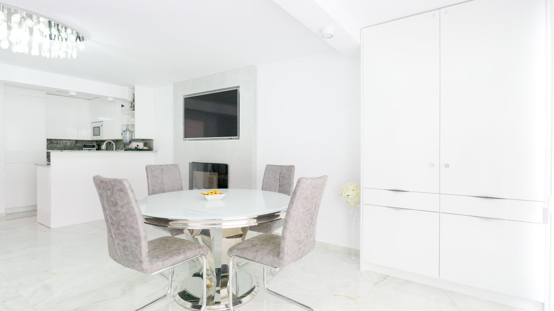 Resale - Stadthaus -
Torrevieja - Punta prima