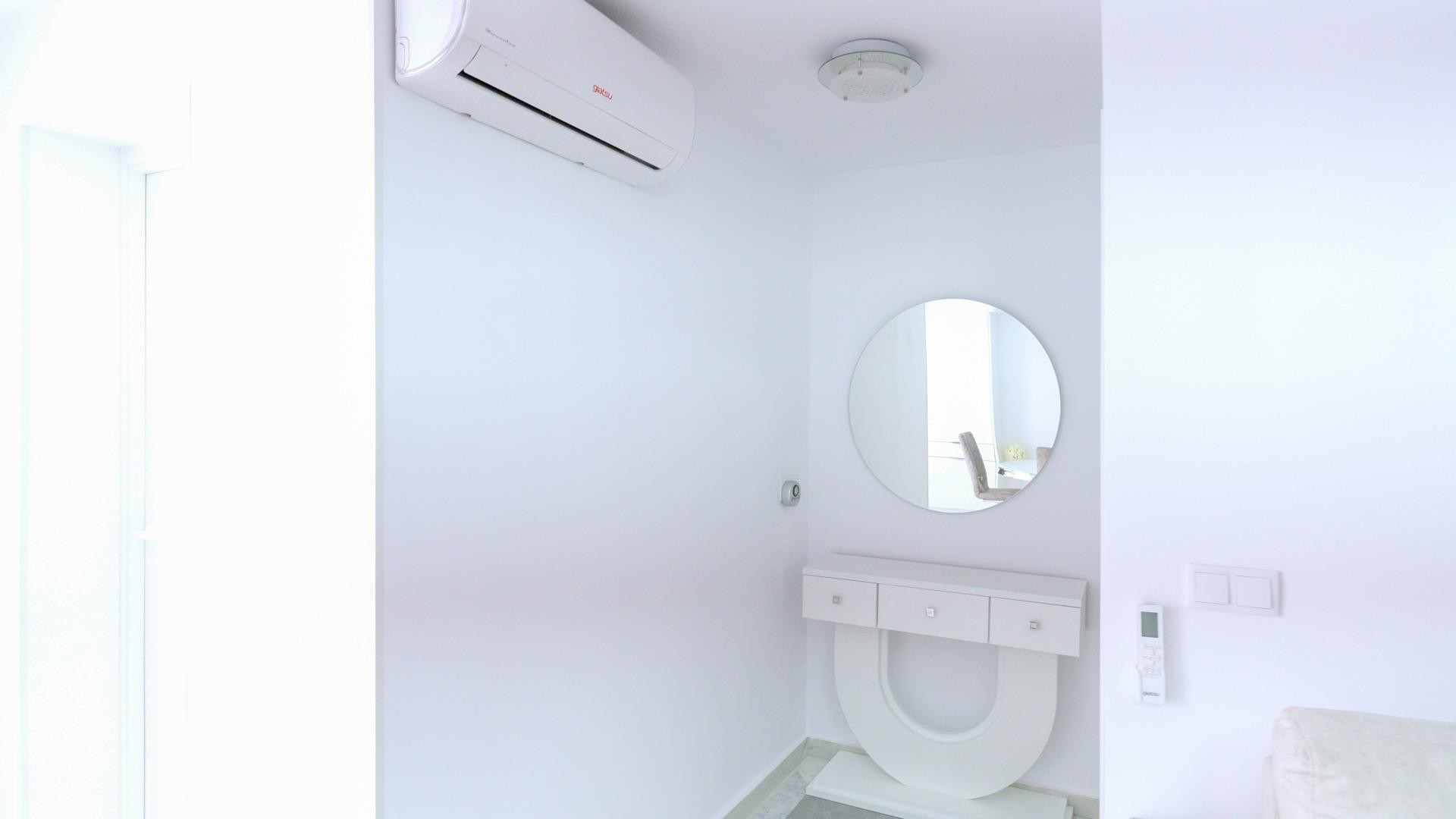 Resale - Stadthaus -
Torrevieja - Punta prima