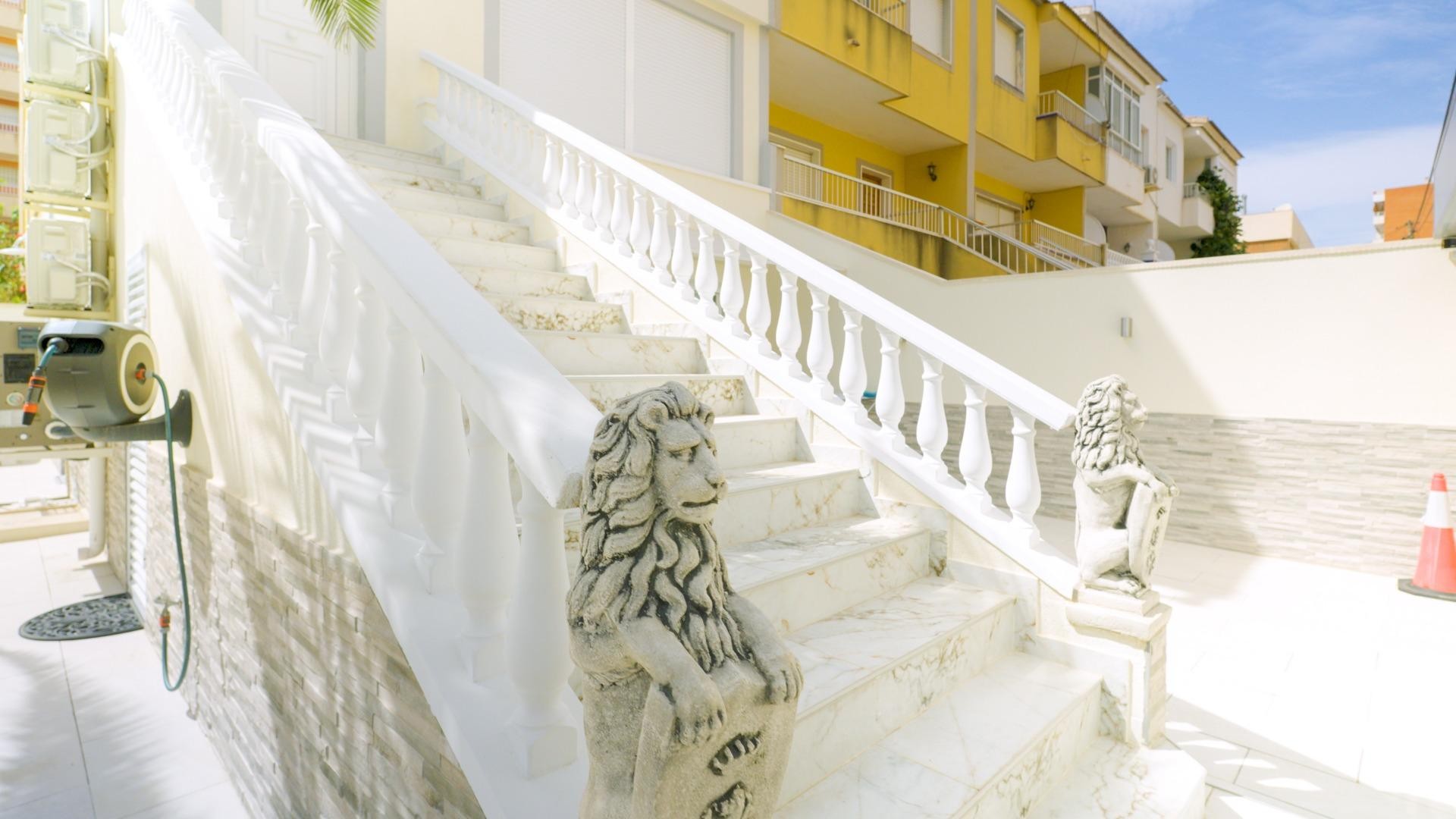 Resale - Stadthaus -
Torrevieja - Punta prima